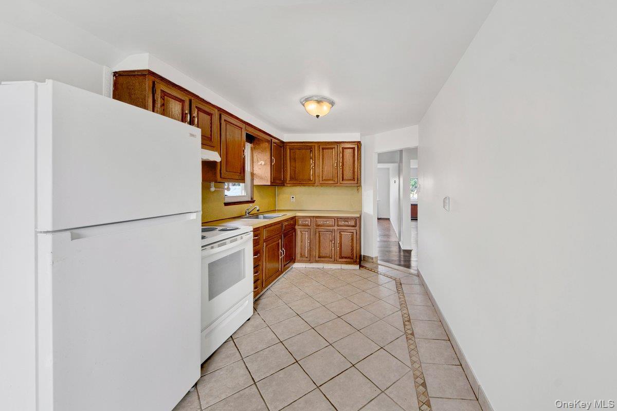 Single Family Mullan  Bronx, NY 10465, MLS-918450-8