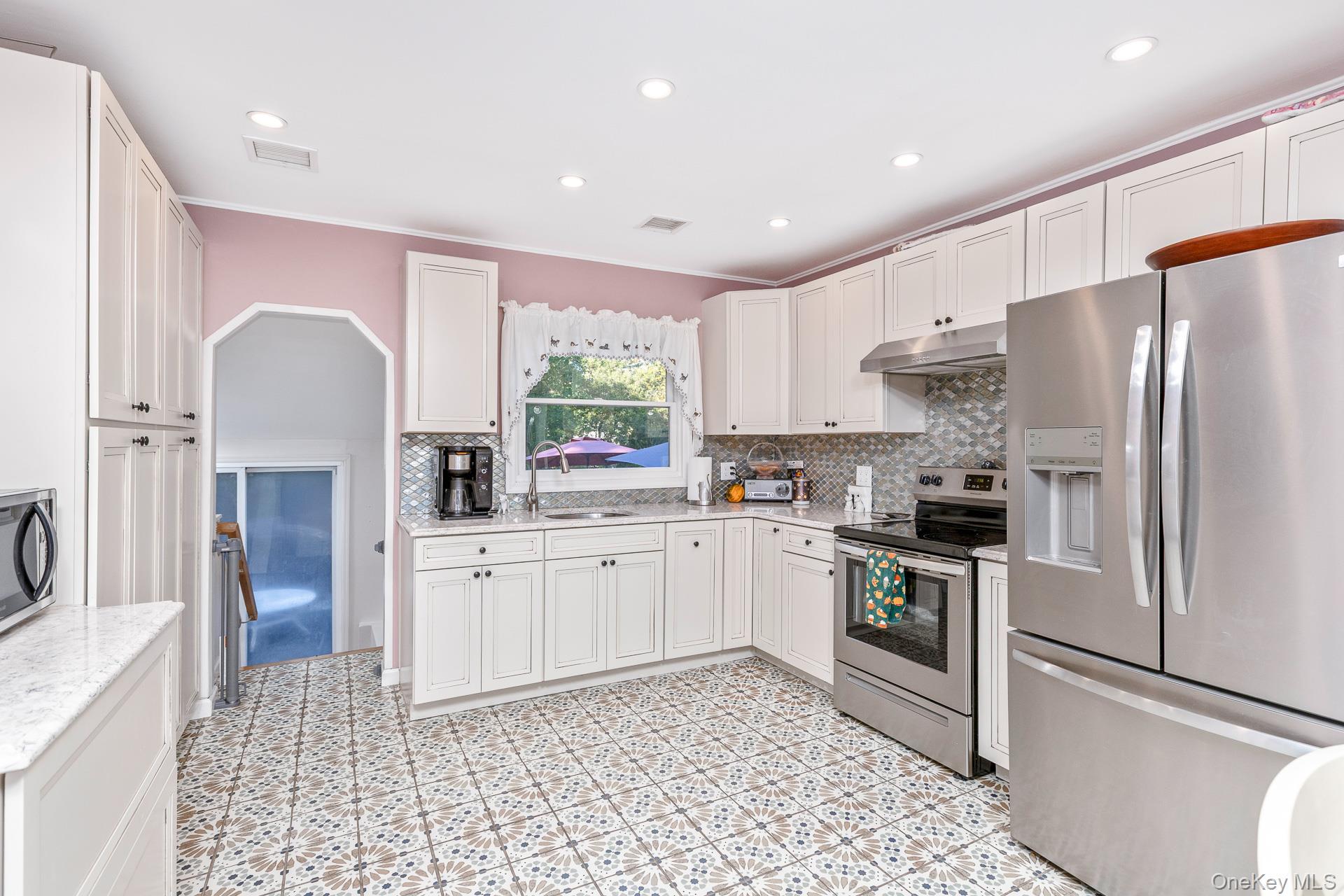 Single Family Prince Suffolk County, NY 11778, MLS-918460-4