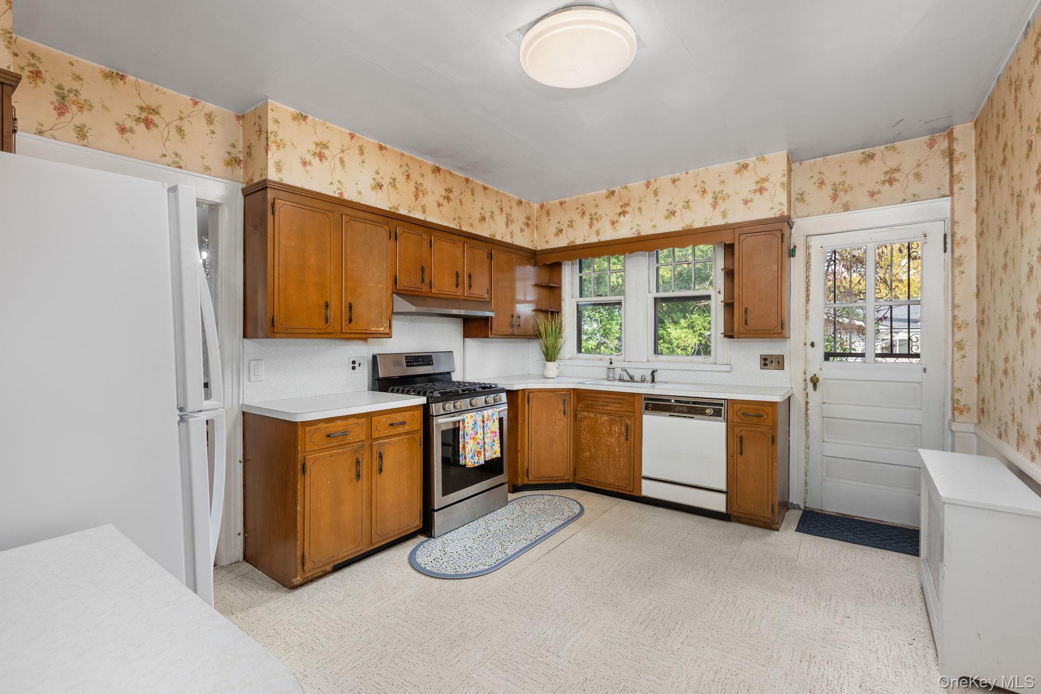 Single Family Hayward  Westchester County, NY 10552, MLS-918475-14