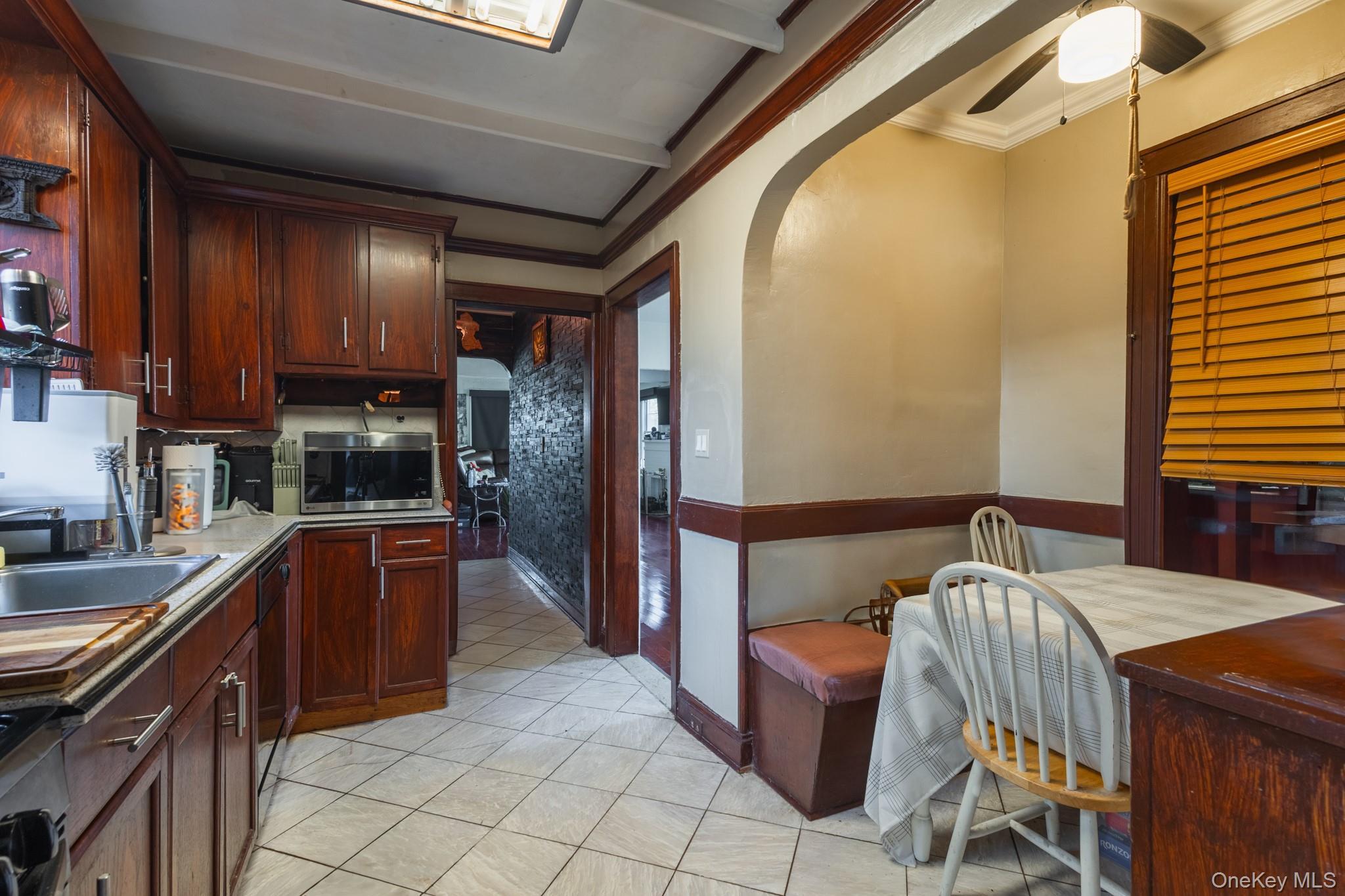 Single Family 232 Queens, NY 11413, MLS-918487-16