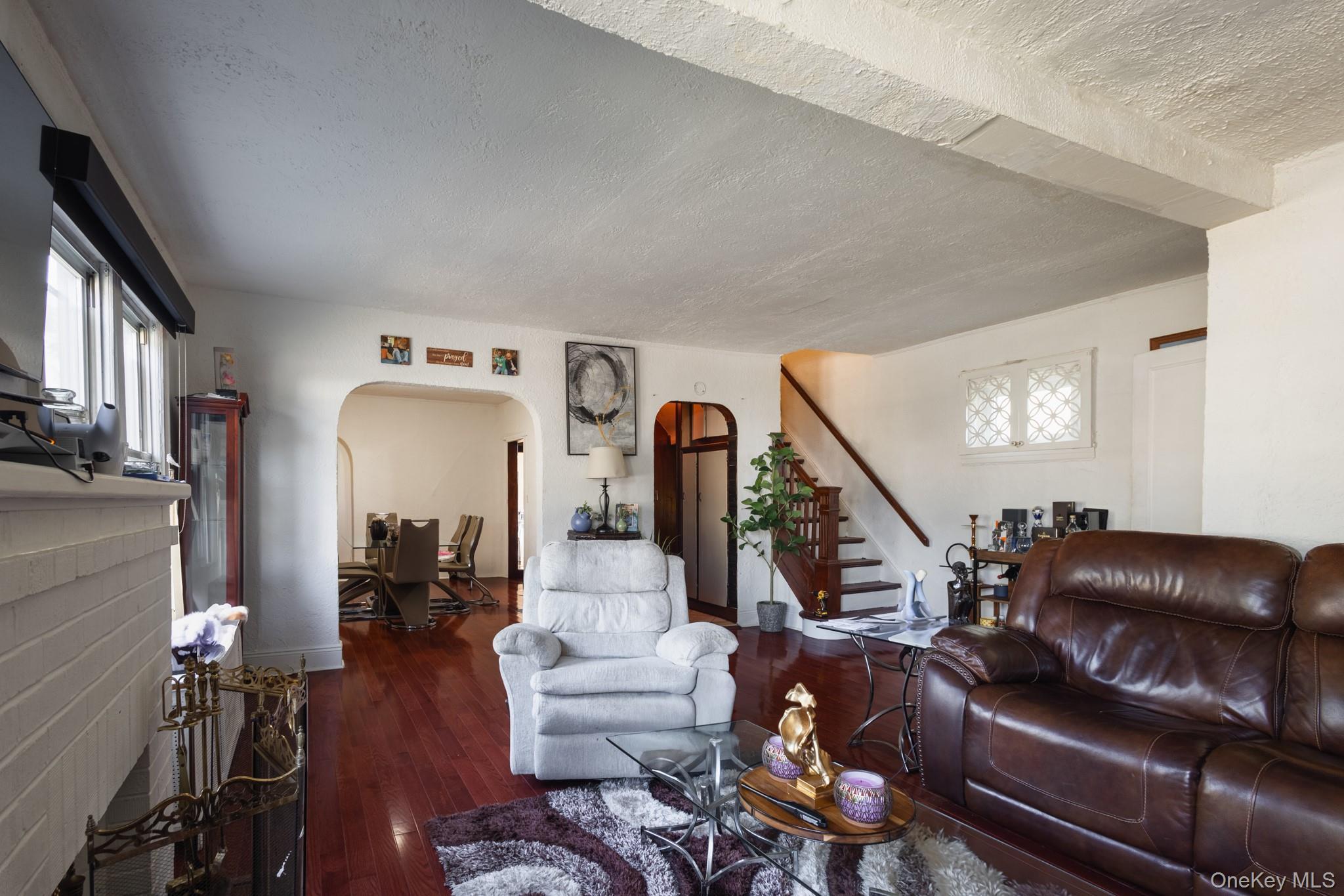 Single Family 232 Queens, NY 11413, MLS-918487-18