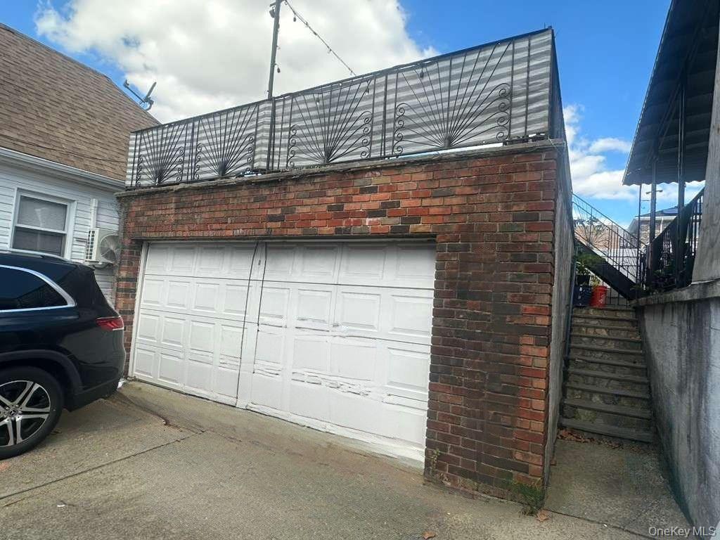 Single Family 127th  Queens, NY 11356, MLS-918529-27