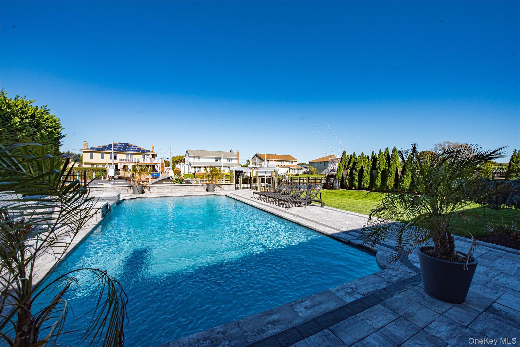 Single Family Dolphin Suffolk County, NY 11795, MLS-918546-8