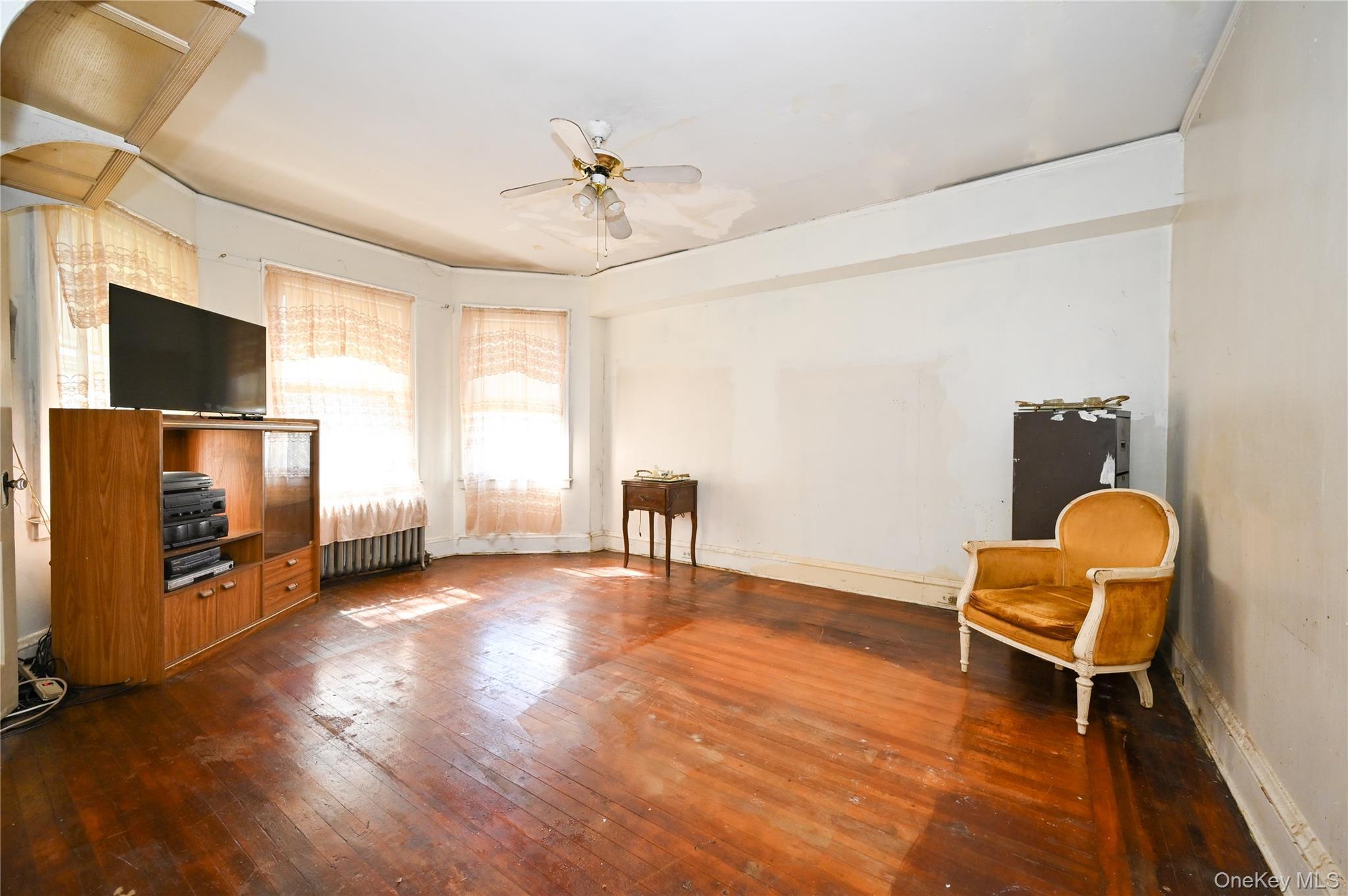 Single Family Beach 19th Queens, NY 11691, MLS-918552-7