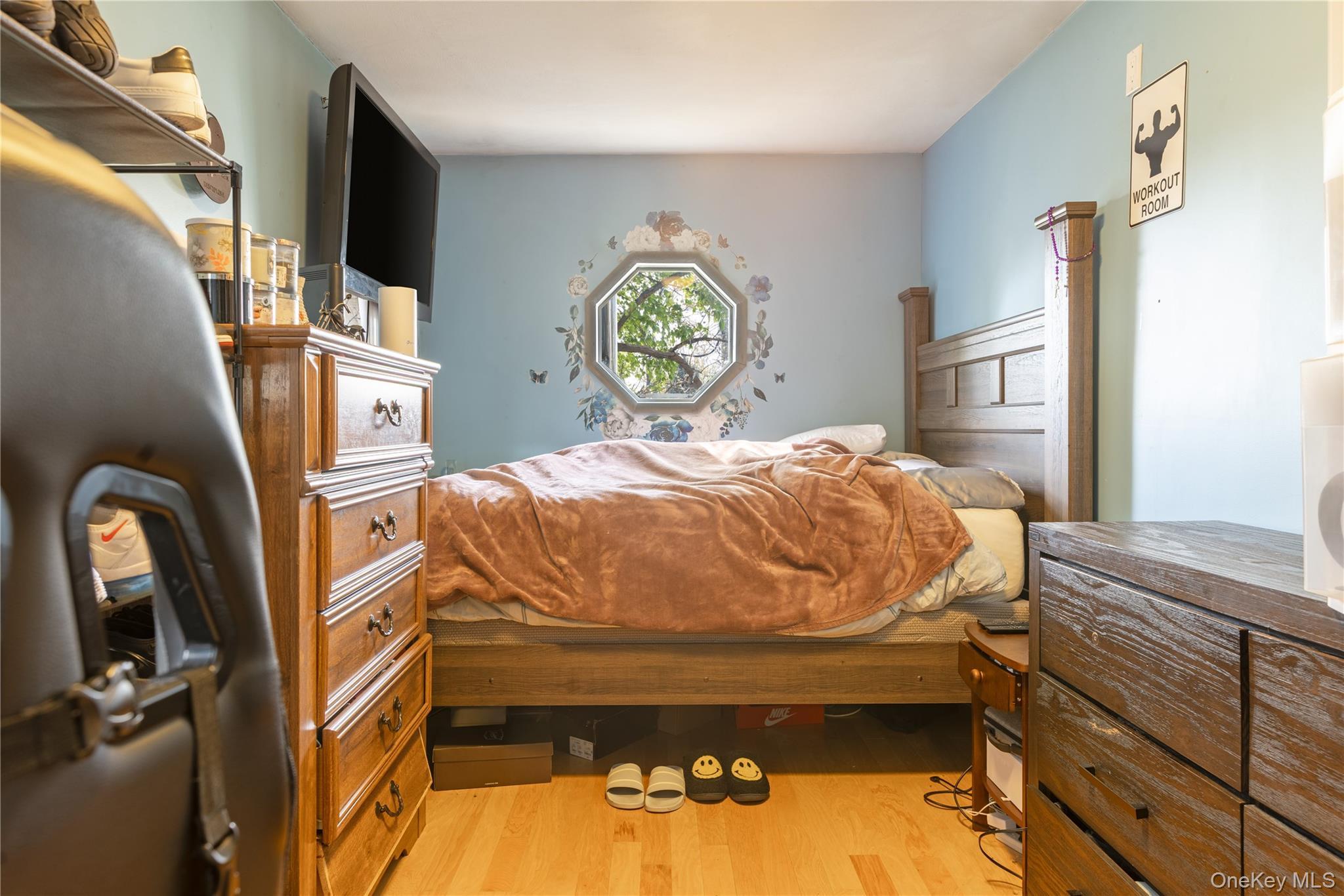 Single Family Waterbury  Bronx, NY 10465, MLS-918553-16