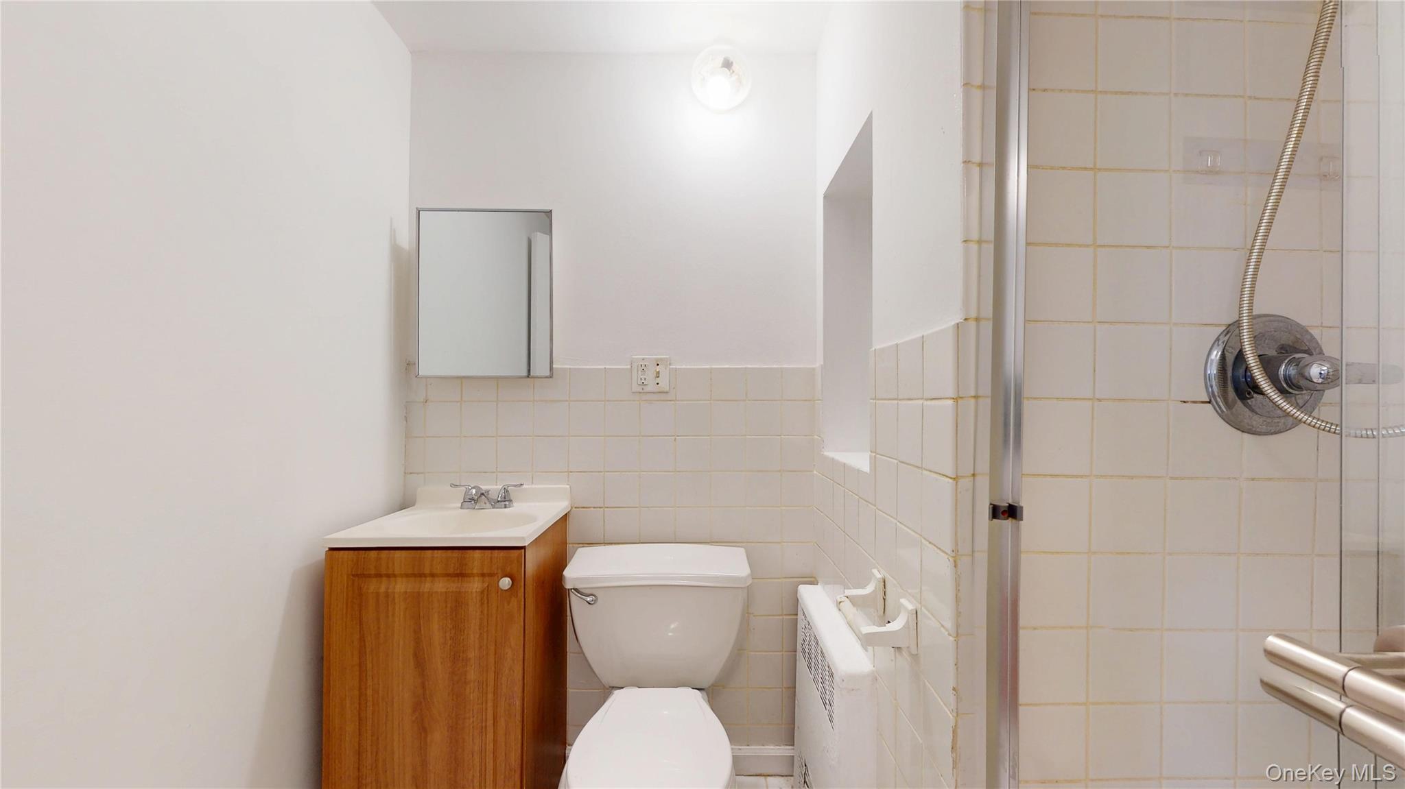 Single Family Hillside  Queens, NY 11415, MLS-918558-24