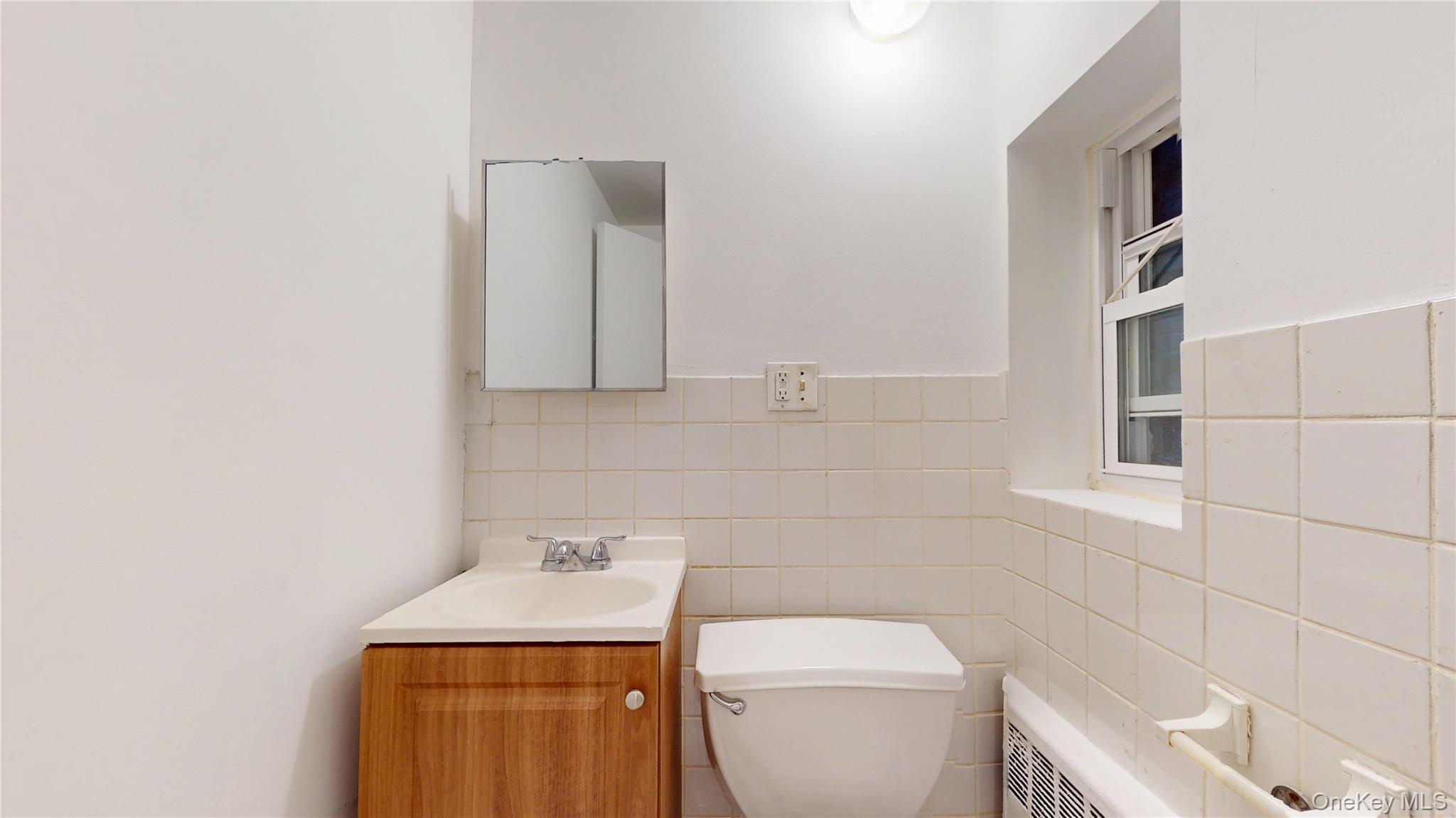 Single Family Hillside  Queens, NY 11415, MLS-918558-25