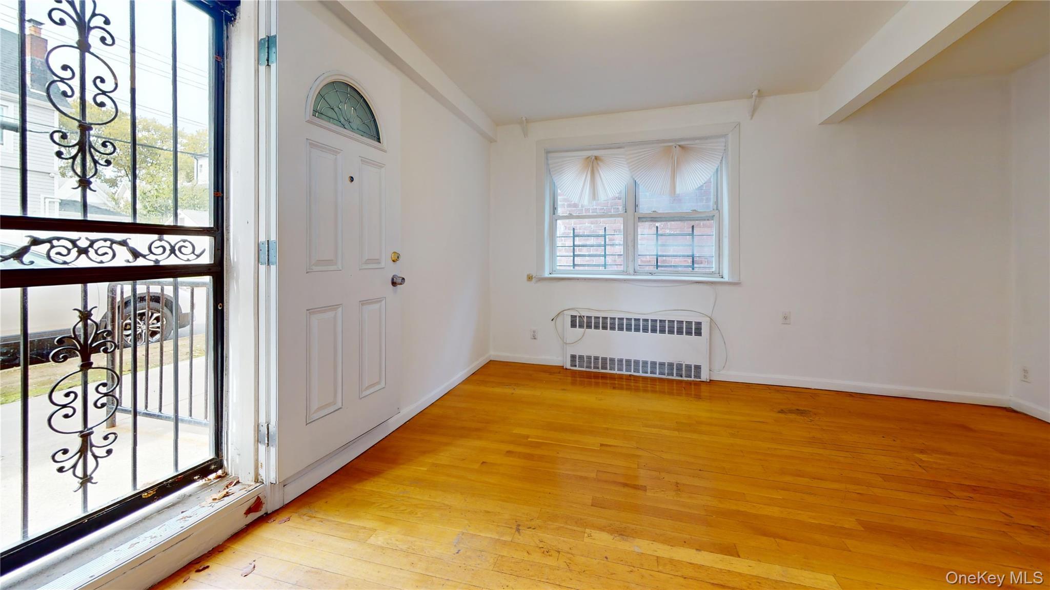 Single Family Hillside  Queens, NY 11415, MLS-918558-3