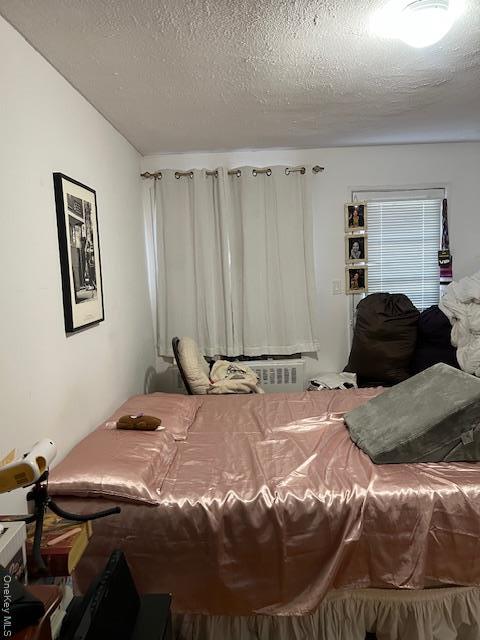 Single Family 71 Queens, NY 11370, MLS-918563-15