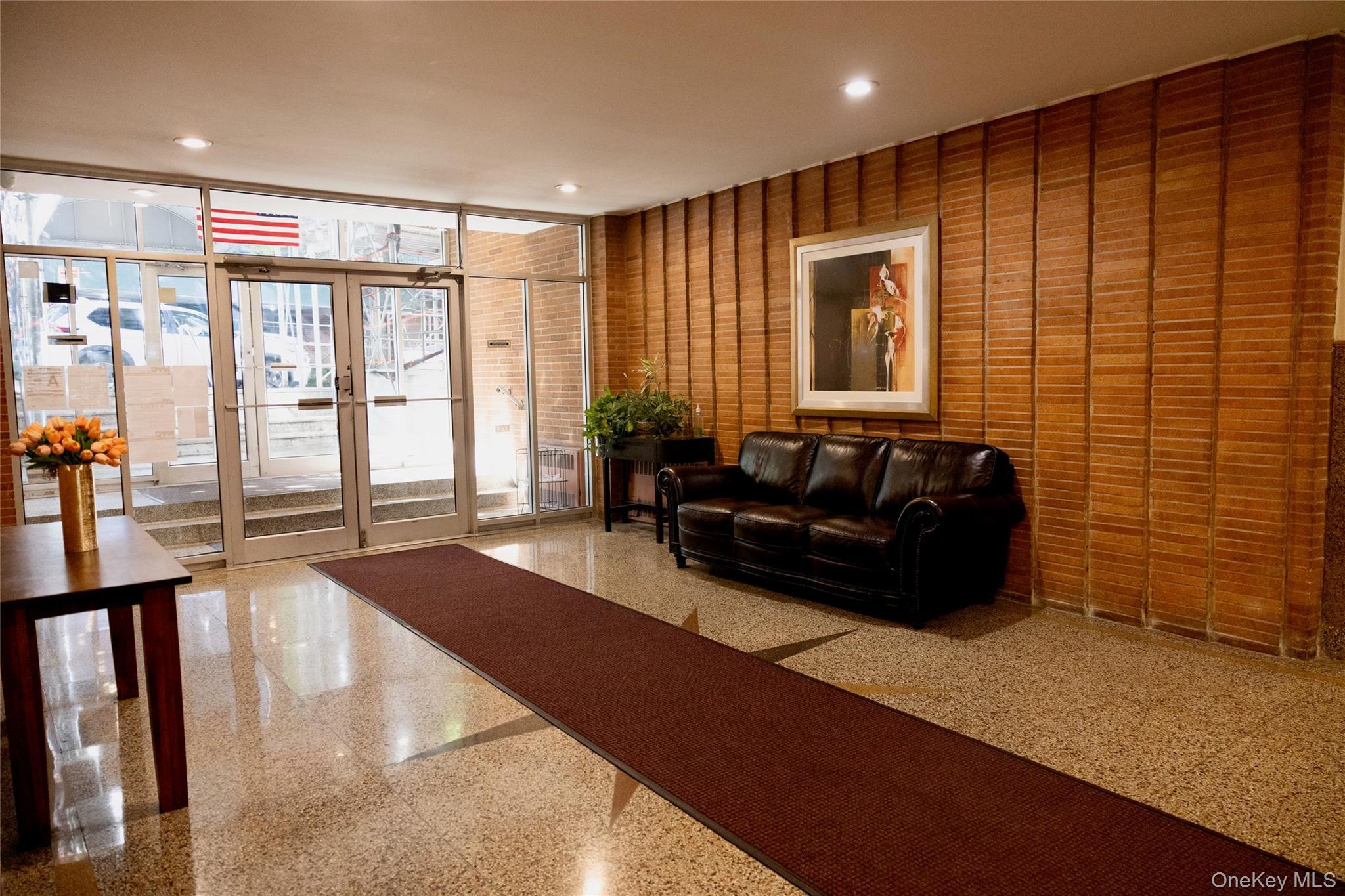 Coop Netherland  Bronx, NY 10463, MLS-918567-9