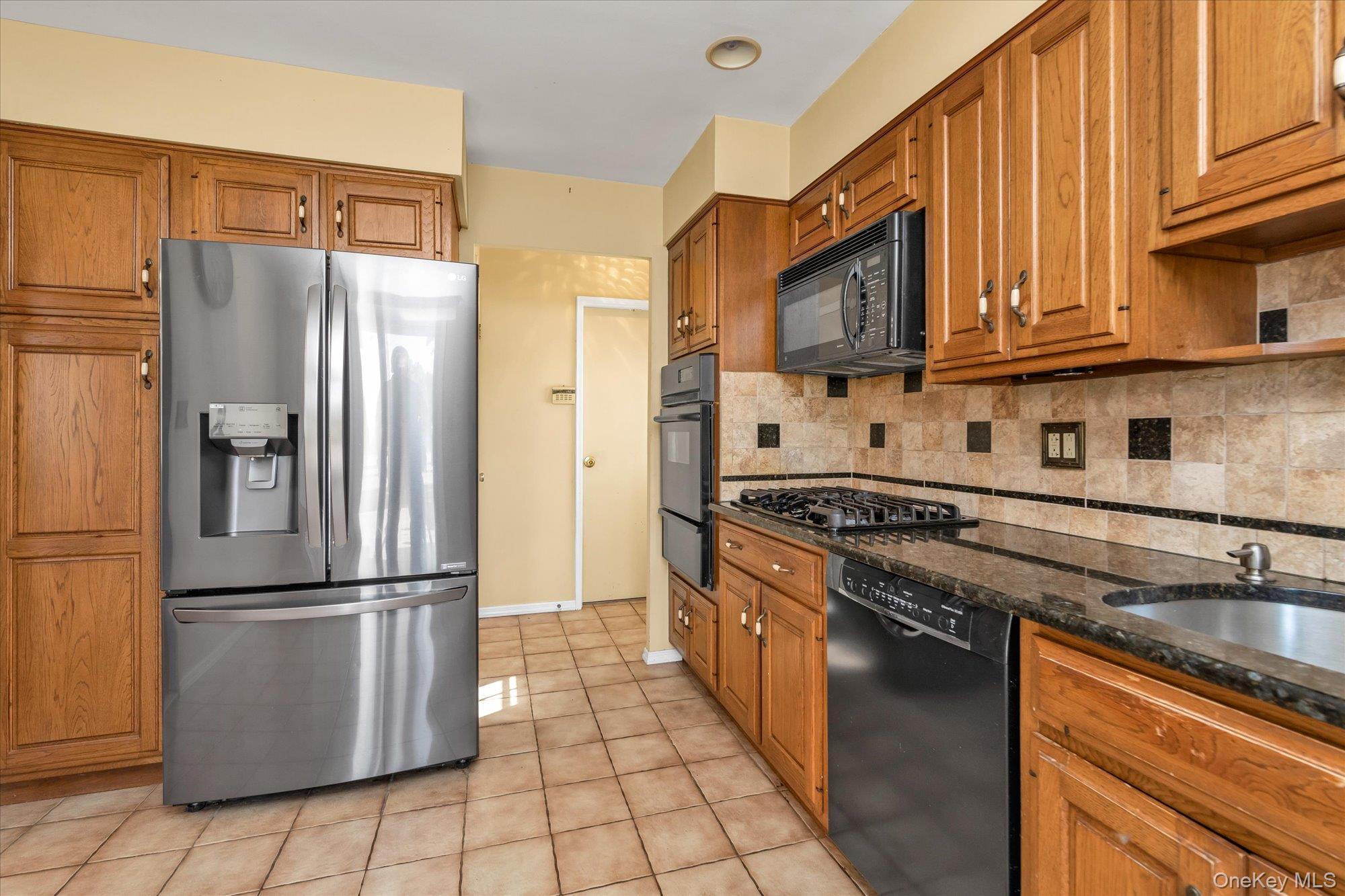 Single Family 9th  Suffolk County, NY 11729, MLS-918568-10