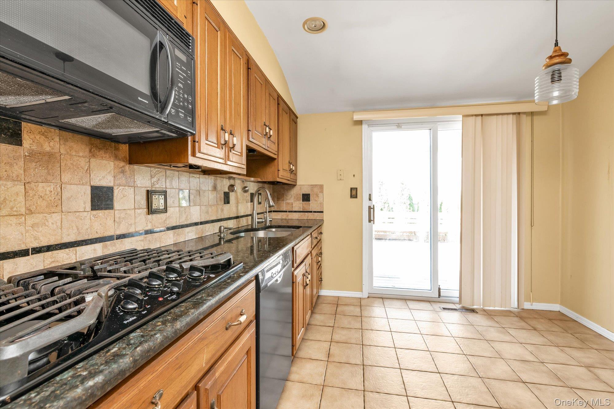 Single Family 9th  Suffolk County, NY 11729, MLS-918568-11