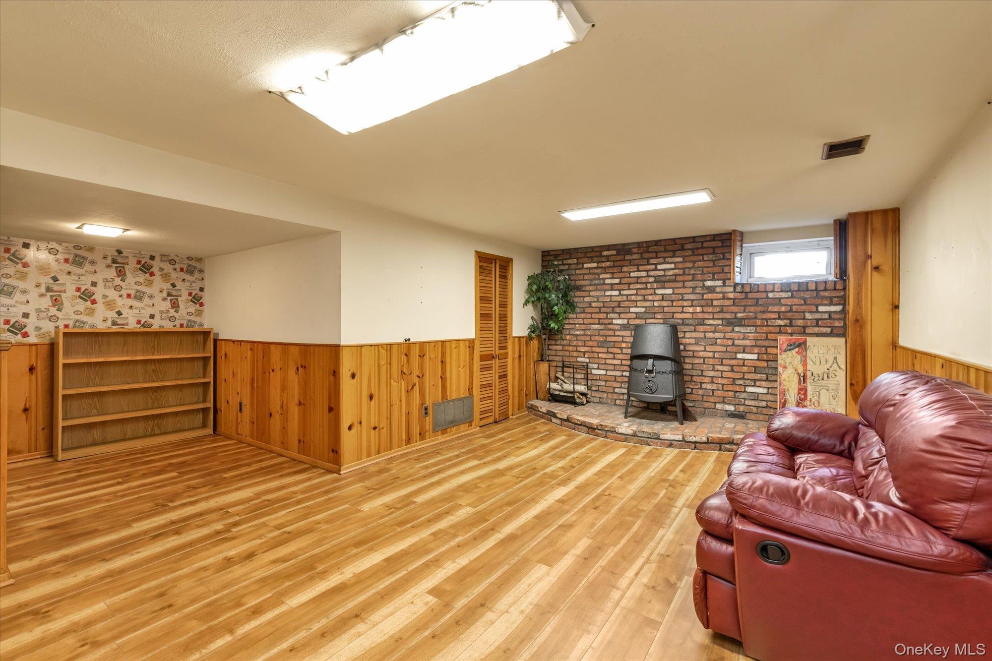 Single Family 9th  Suffolk County, NY 11729, MLS-918568-18