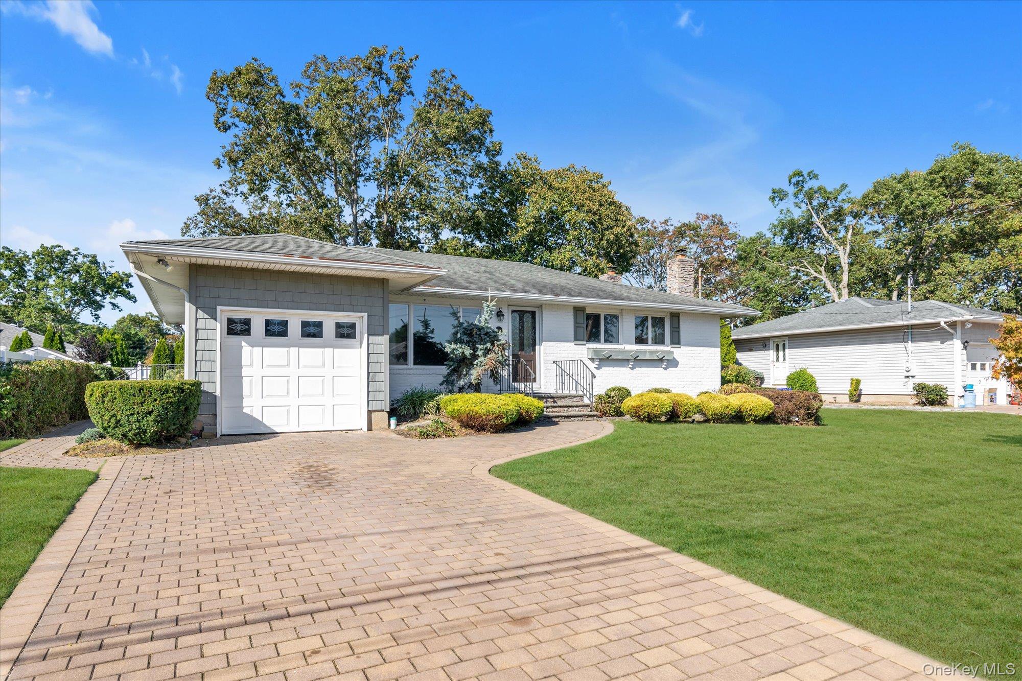 Single Family 9th  Suffolk County, NY 11729, MLS-918568-25