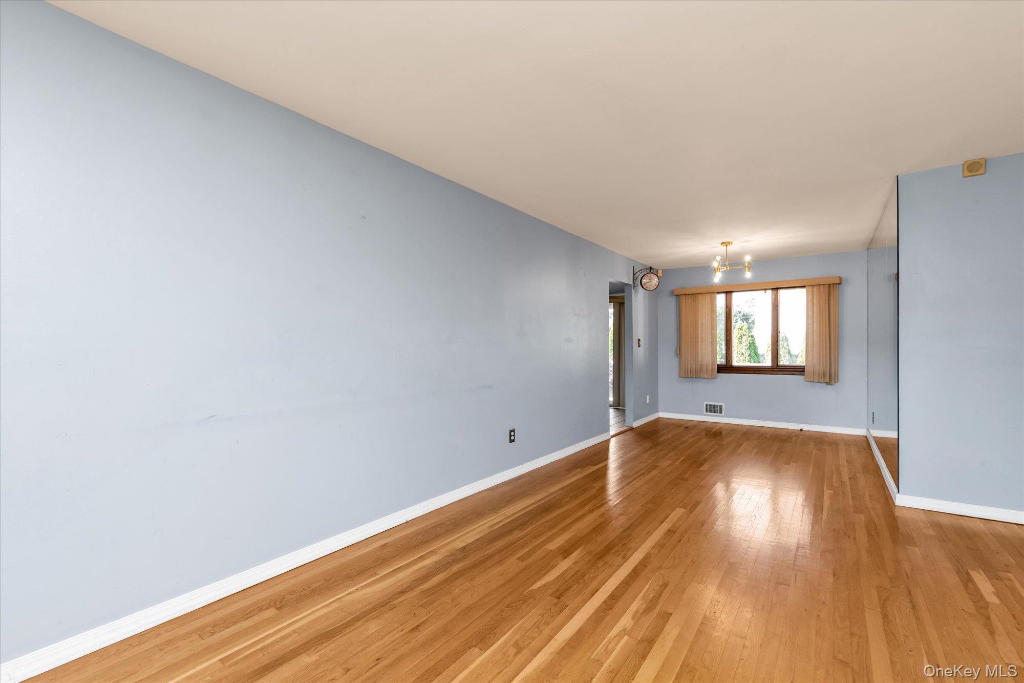 Single Family 9th  Suffolk County, NY 11729, MLS-918568-5