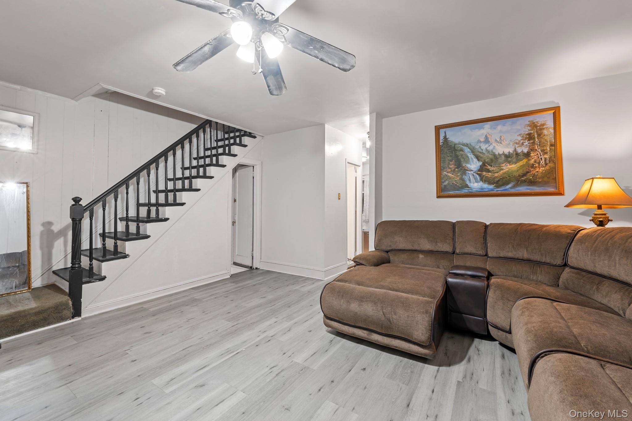 Single Family Evergreen Bronx, NY 10472, MLS-918570-16