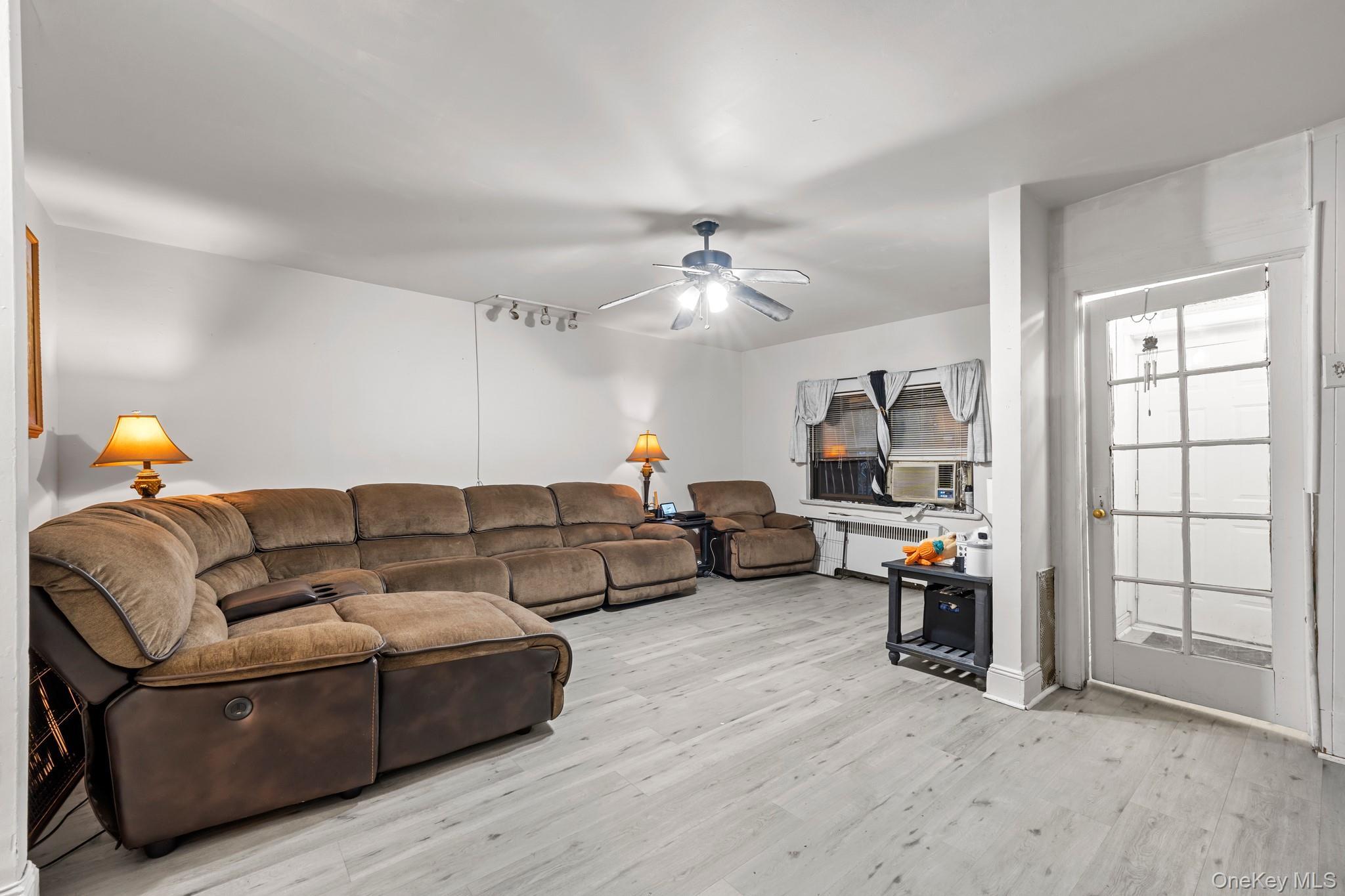 Single Family Evergreen Bronx, NY 10472, MLS-918570-18