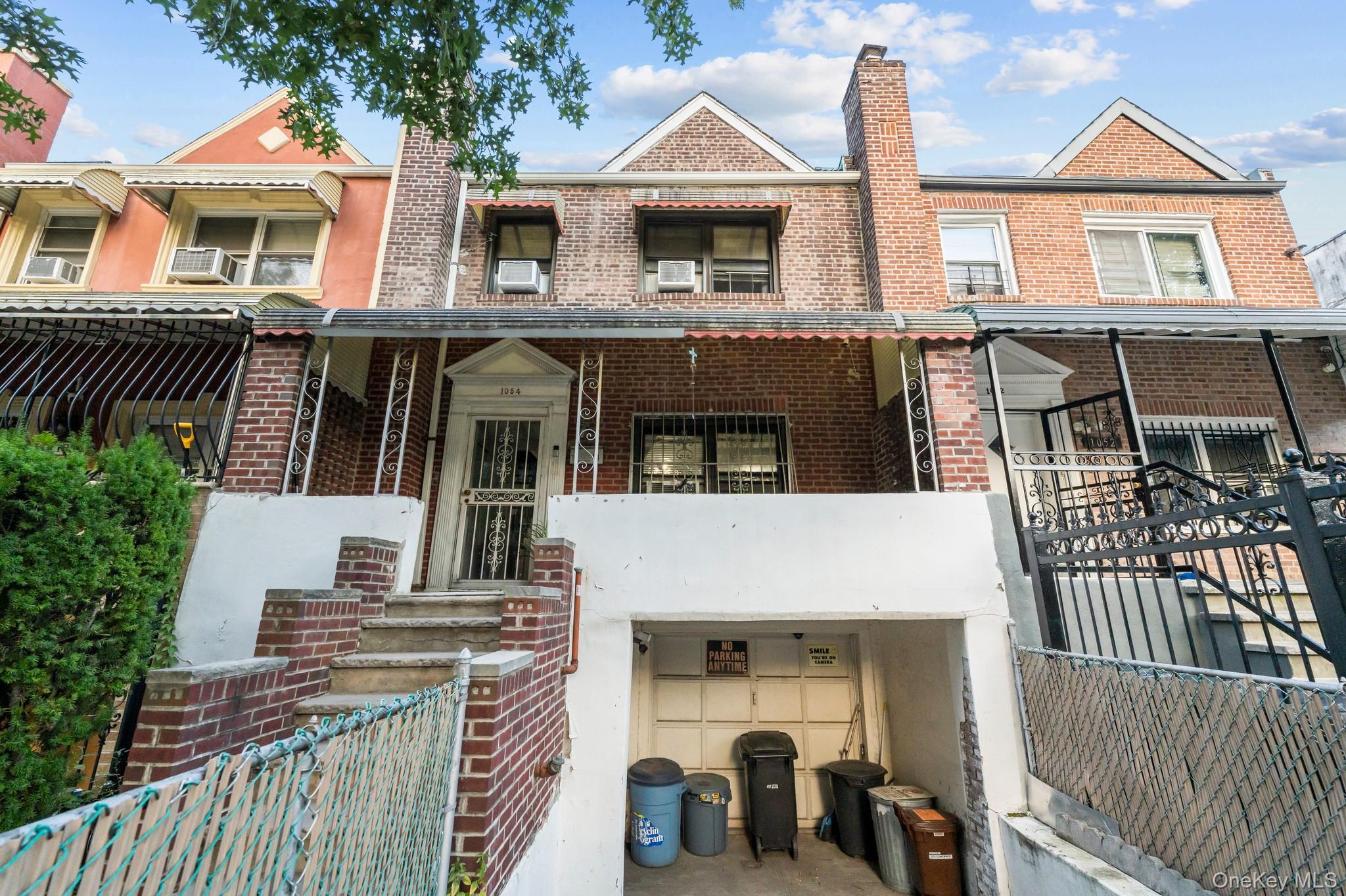 Single Family Evergreen Bronx, NY 10472, MLS-918570-2