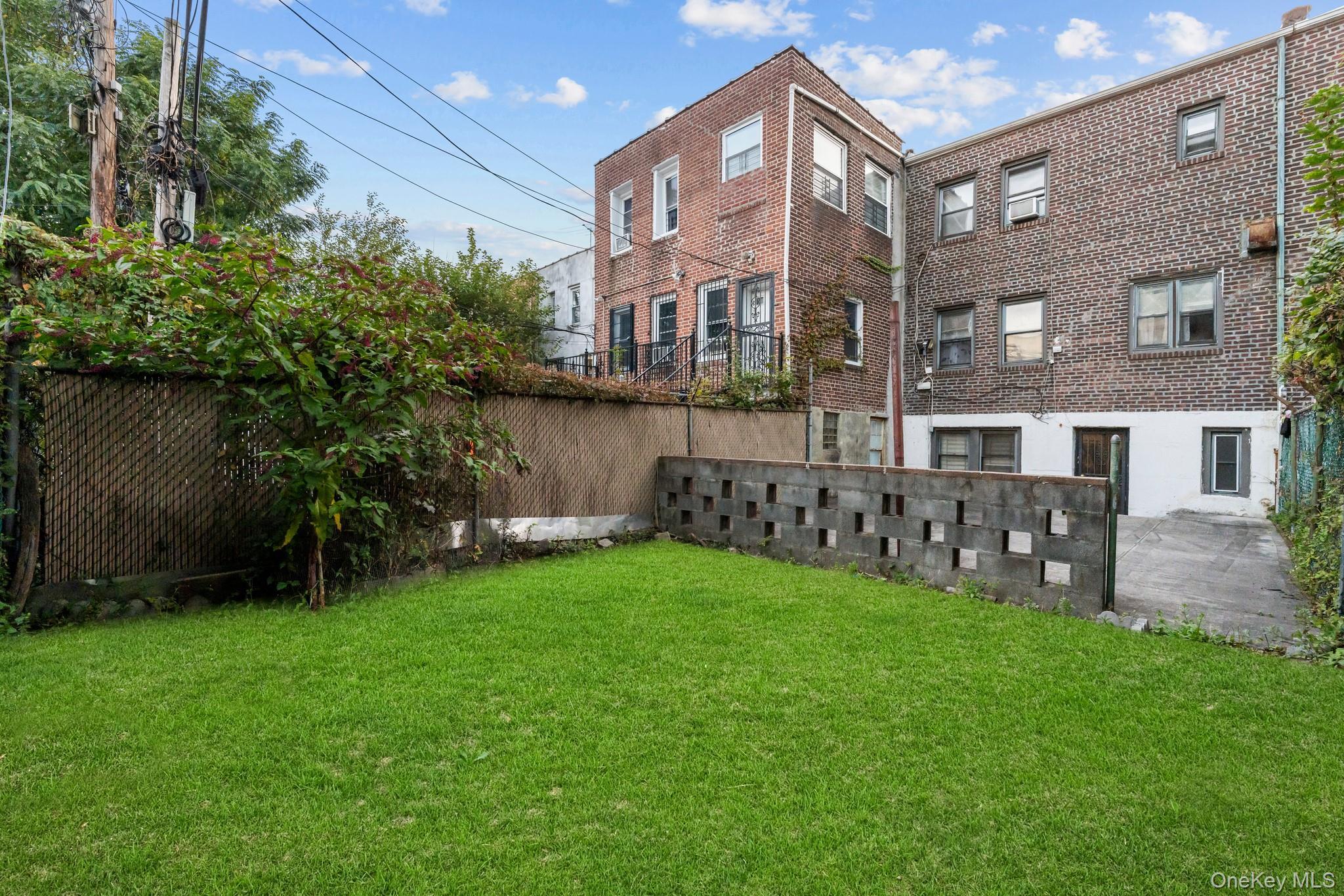 Single Family Evergreen Bronx, NY 10472, MLS-918570-26