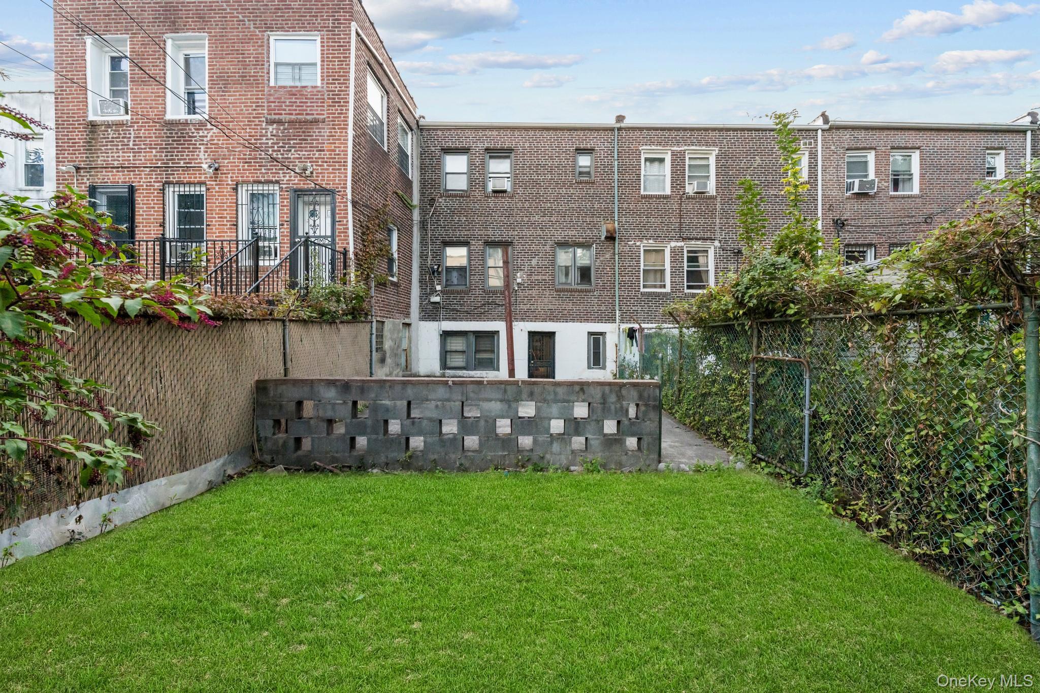 Single Family Evergreen Bronx, NY 10472, MLS-918570-27