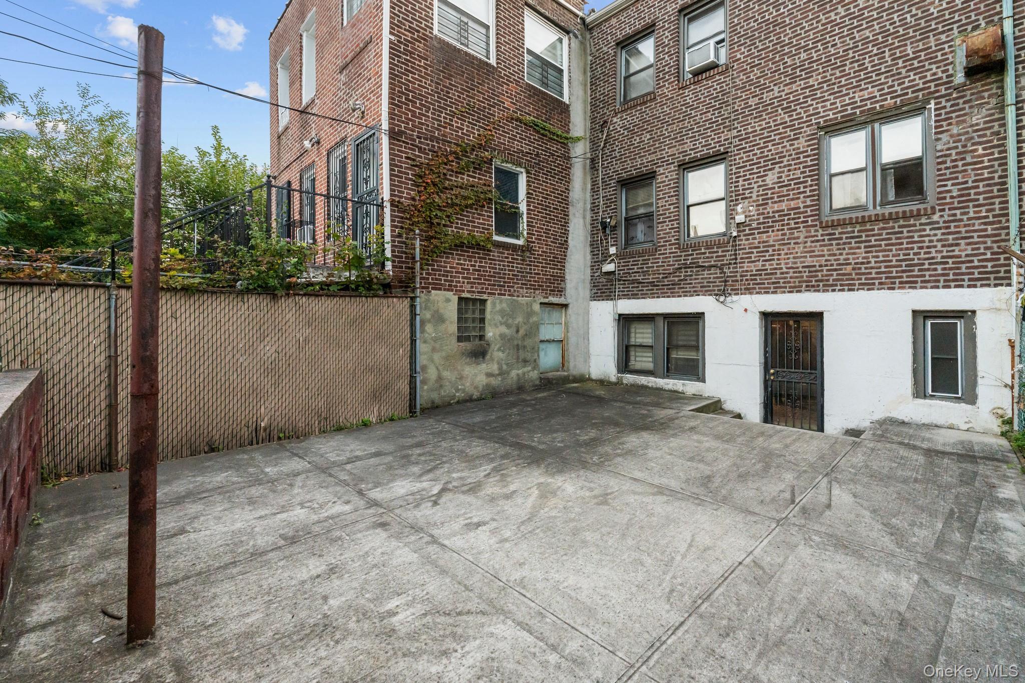 Single Family Evergreen Bronx, NY 10472, MLS-918570-29