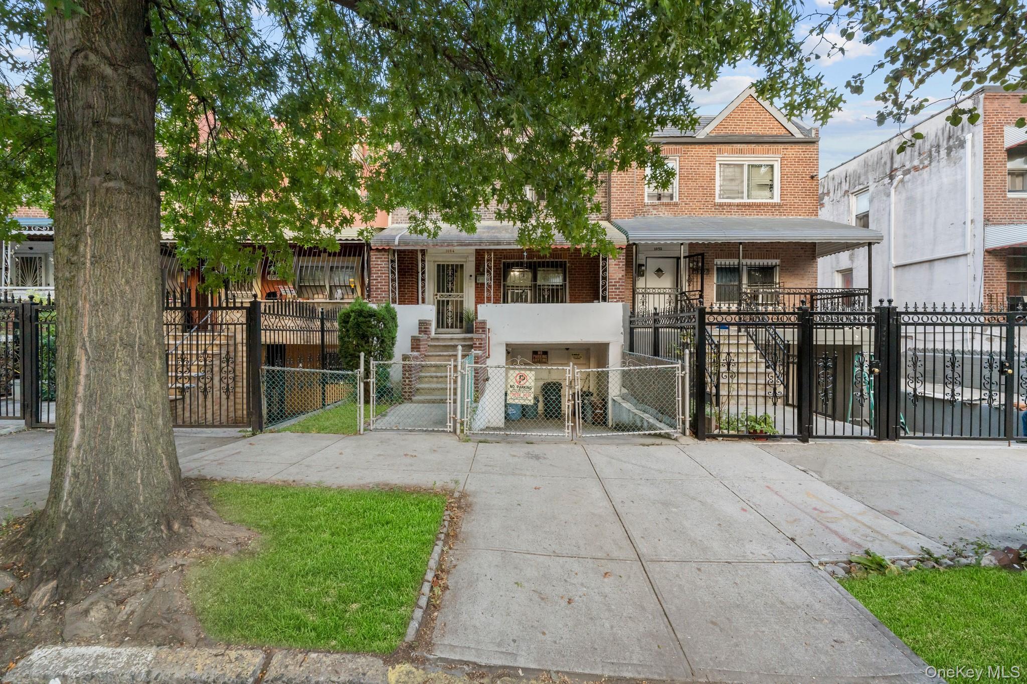 Single Family Evergreen Bronx, NY 10472, MLS-918570-6