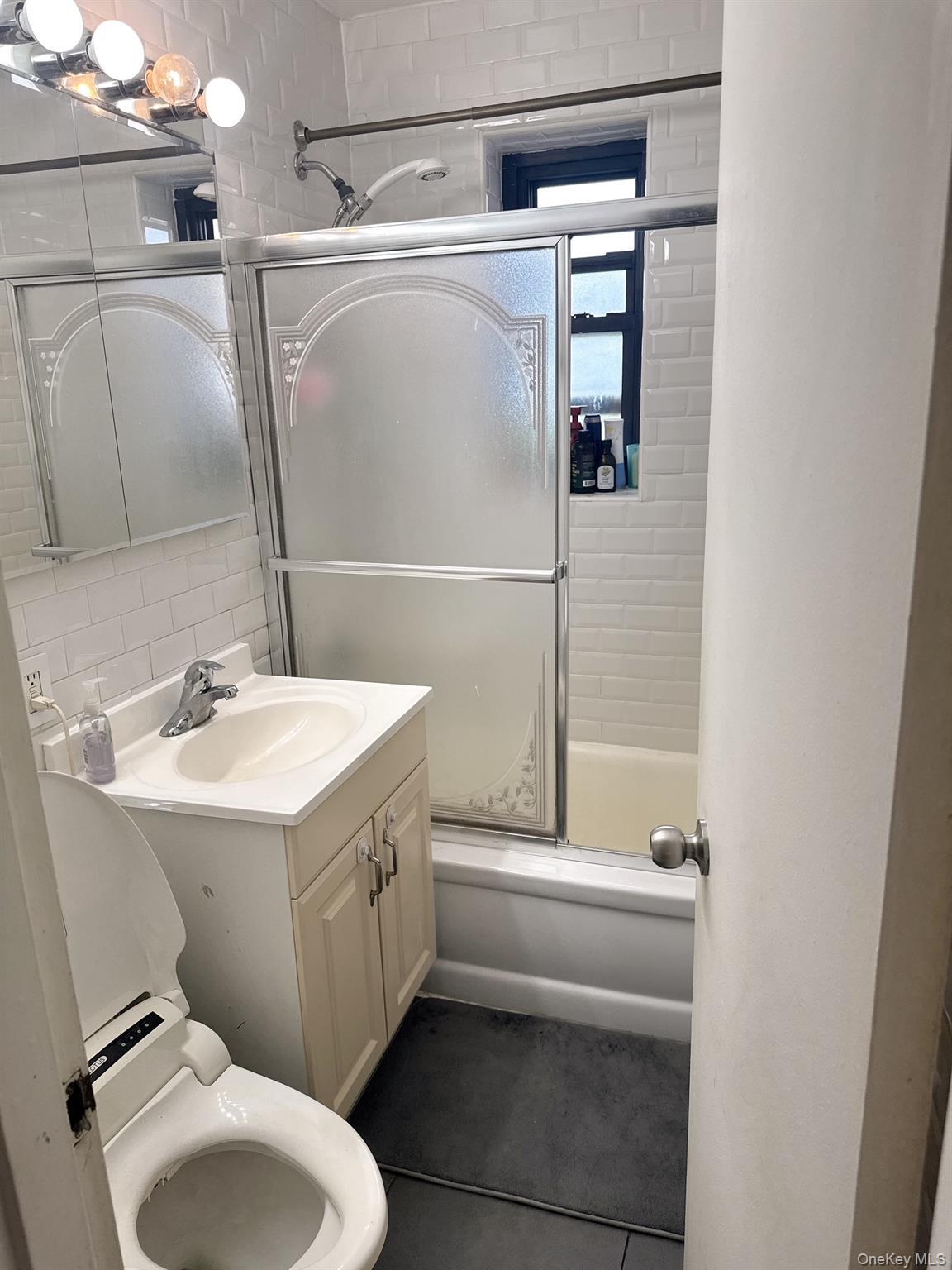 Coop 31  Queens, NY 11354, MLS-918576-9