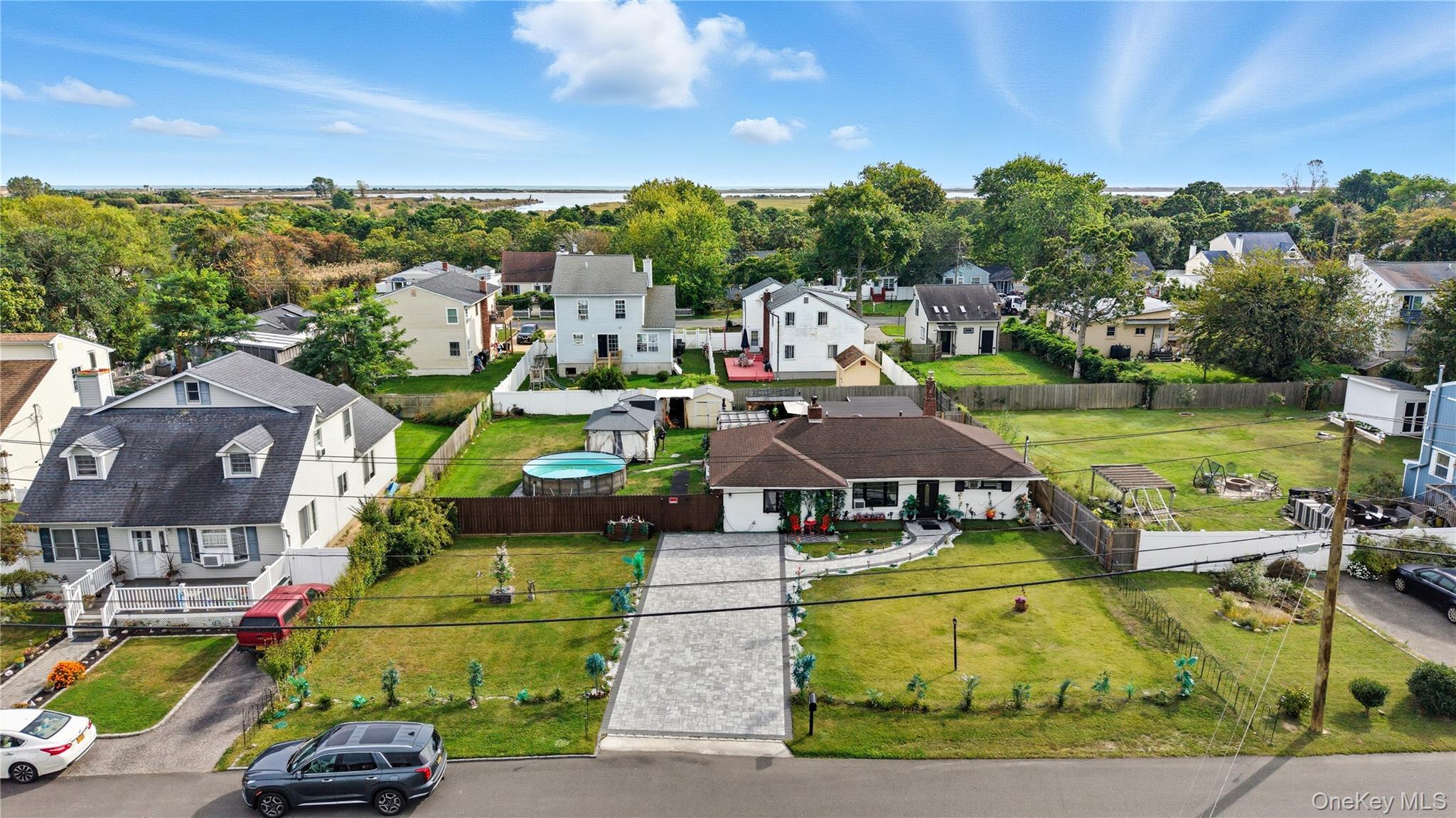 Single Family Trafalgar Suffolk County, NY 11967, MLS-918590-28