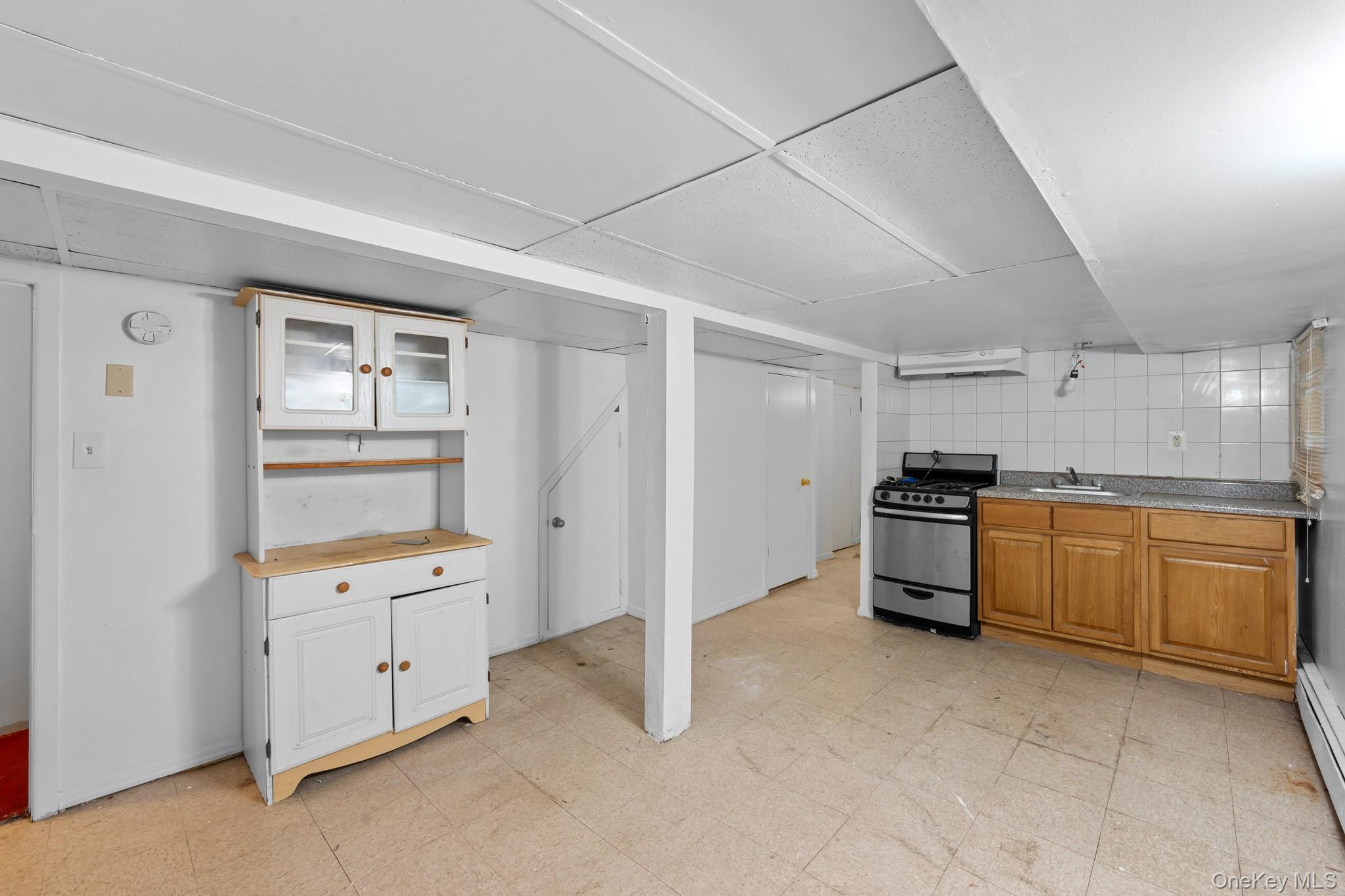 Single Family Boyd  Bronx, NY 10466, MLS-918595-18