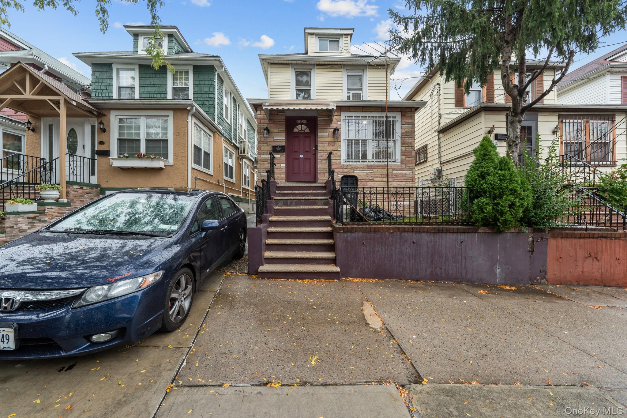 Single Family Boyd  Bronx, NY 10466, MLS-918595-21