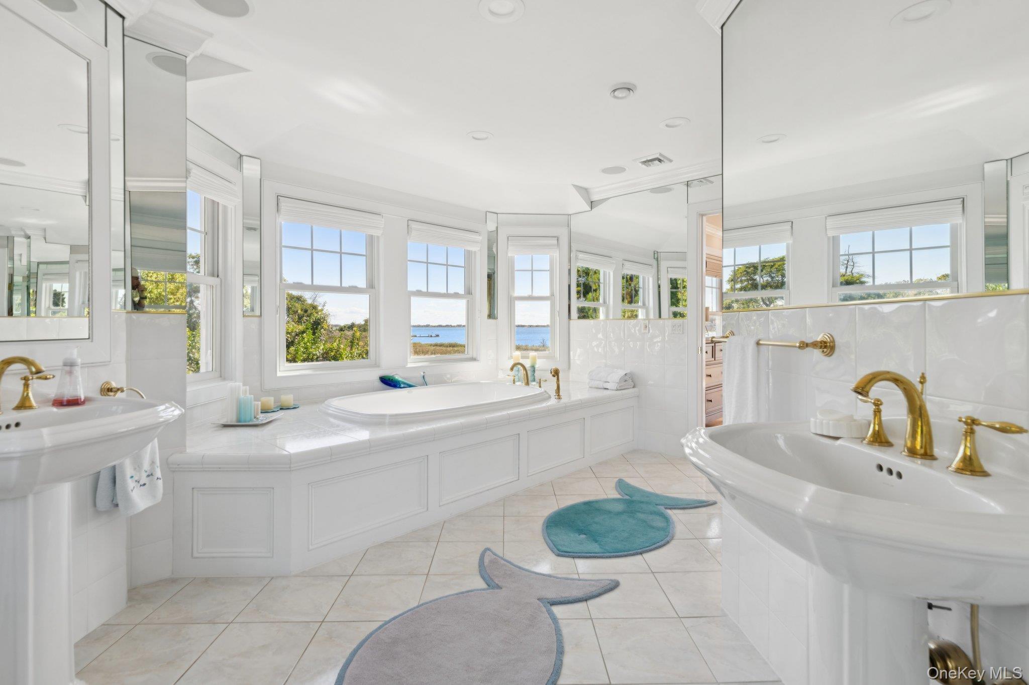 Single Family Sunset Suffolk County, NY 11942, MLS-918599-21