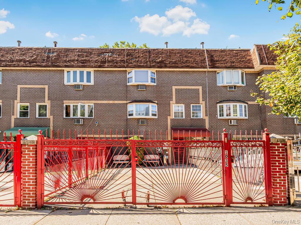 Single Family Bryant Bronx, NY 10459, MLS-918601-38