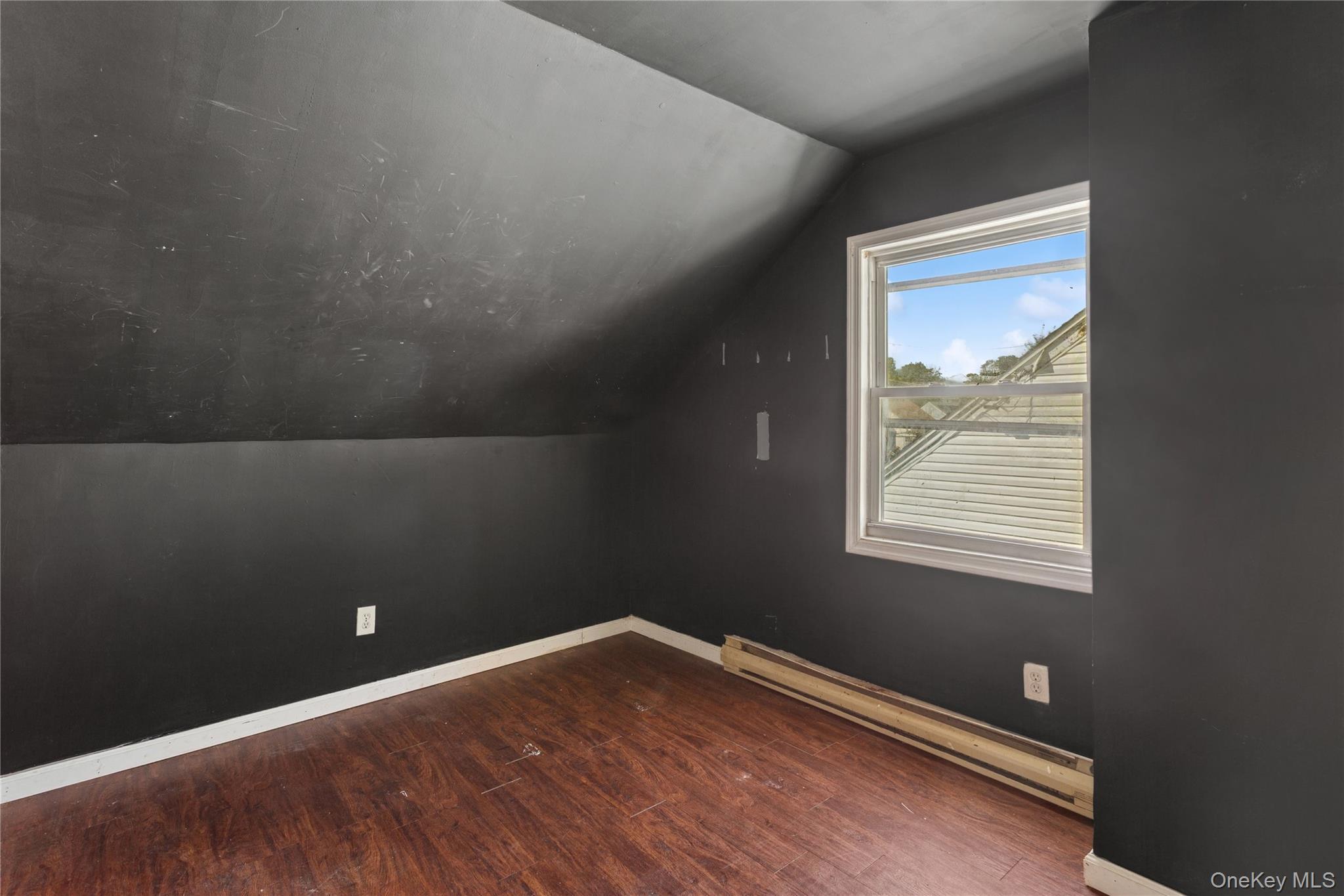 Single Family Locust Nassau County, NY 11553, MLS-918610-14