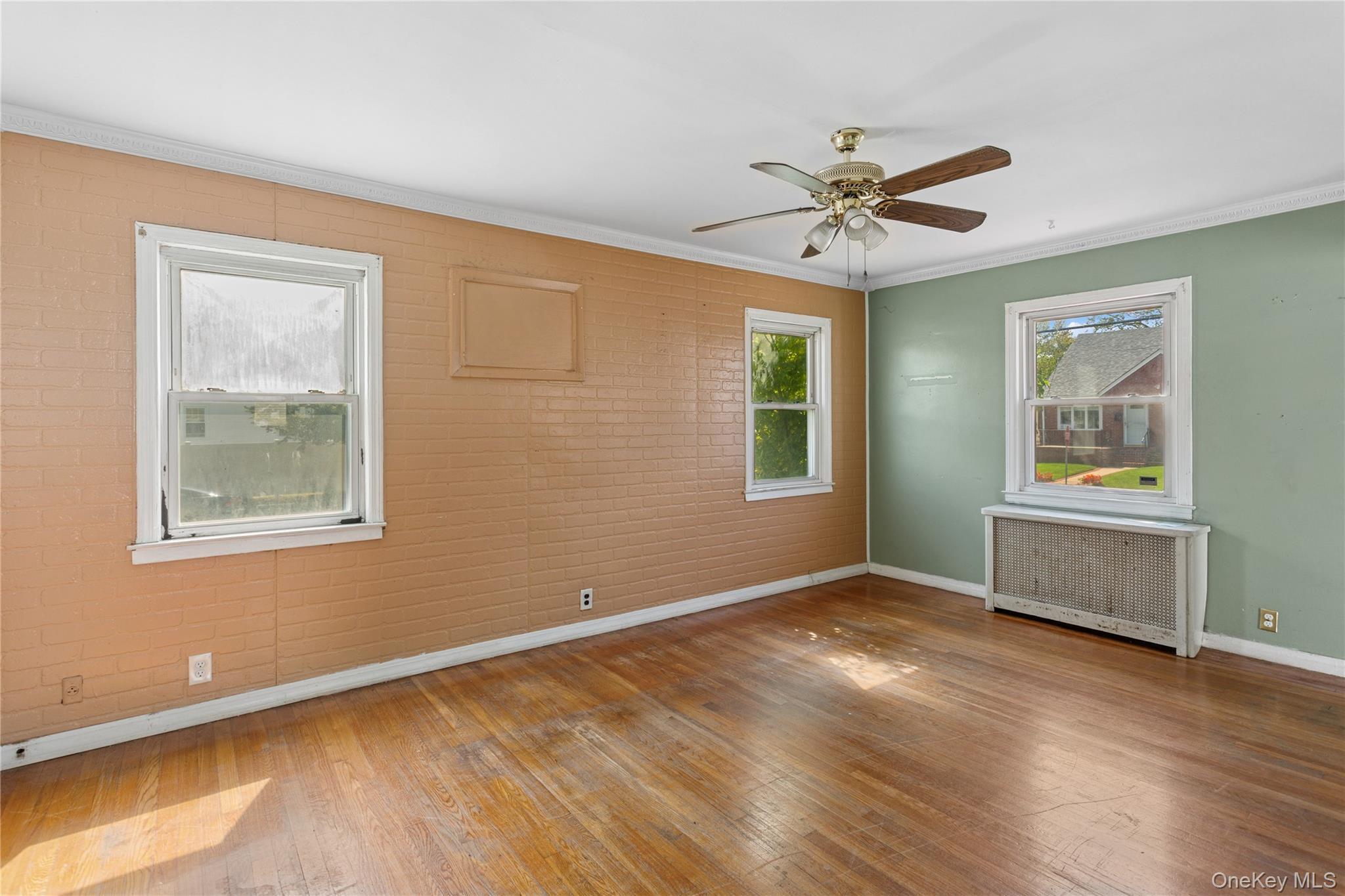 Single Family Locust Nassau County, NY 11553, MLS-918610-5