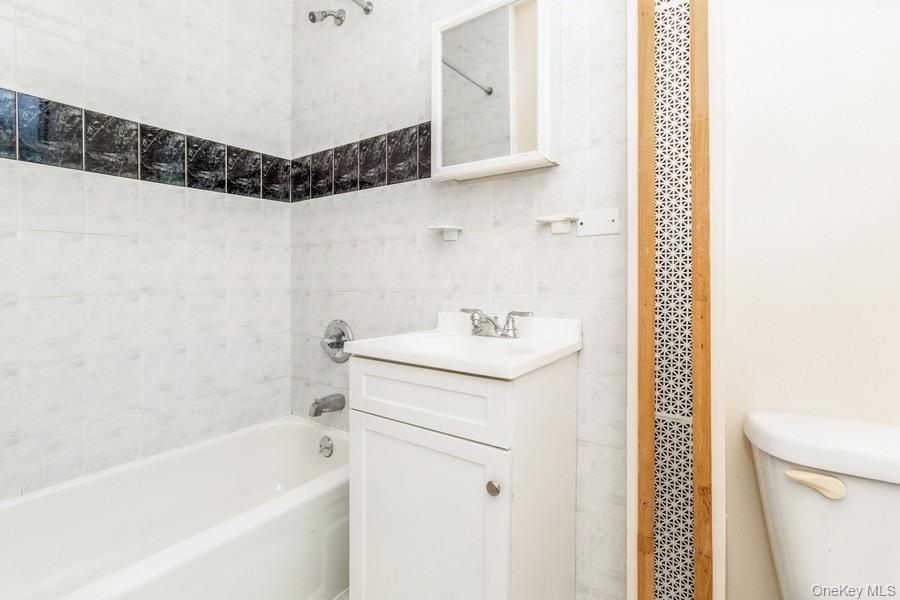 Single Family 53rd Queens, NY 11377, MLS-918628-14