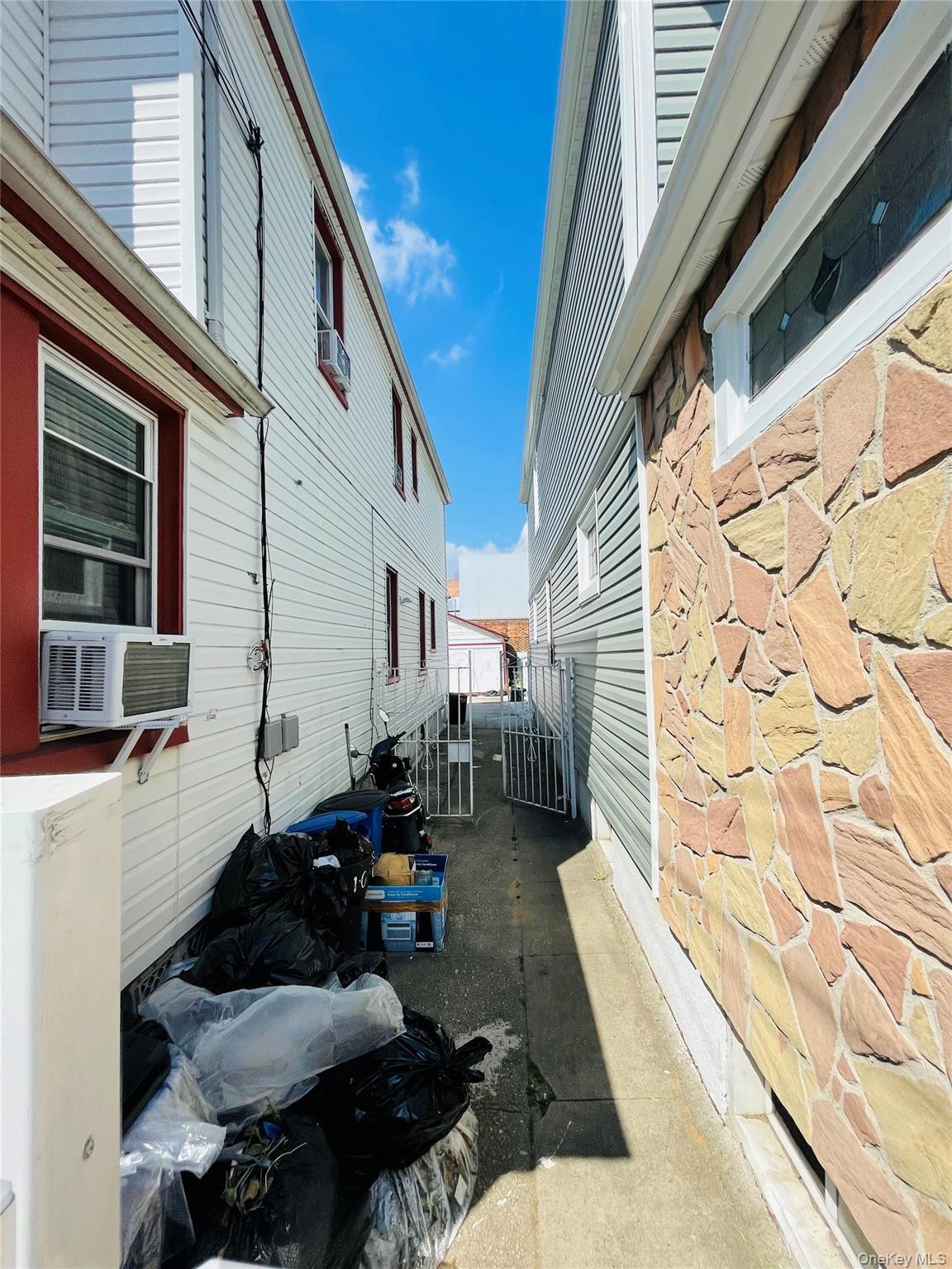 Single Family 118th  Queens, NY 11434, MLS-918630-4