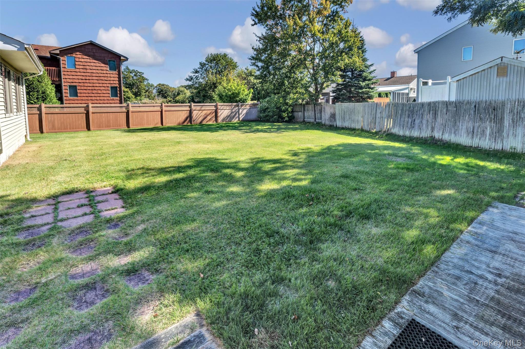 Single Family Peconic Bay  Suffolk County, NY 11931, MLS-918642-11