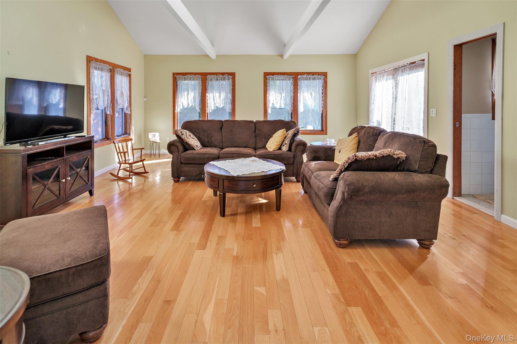 Single Family Peconic Bay  Suffolk County, NY 11931, MLS-918642-18