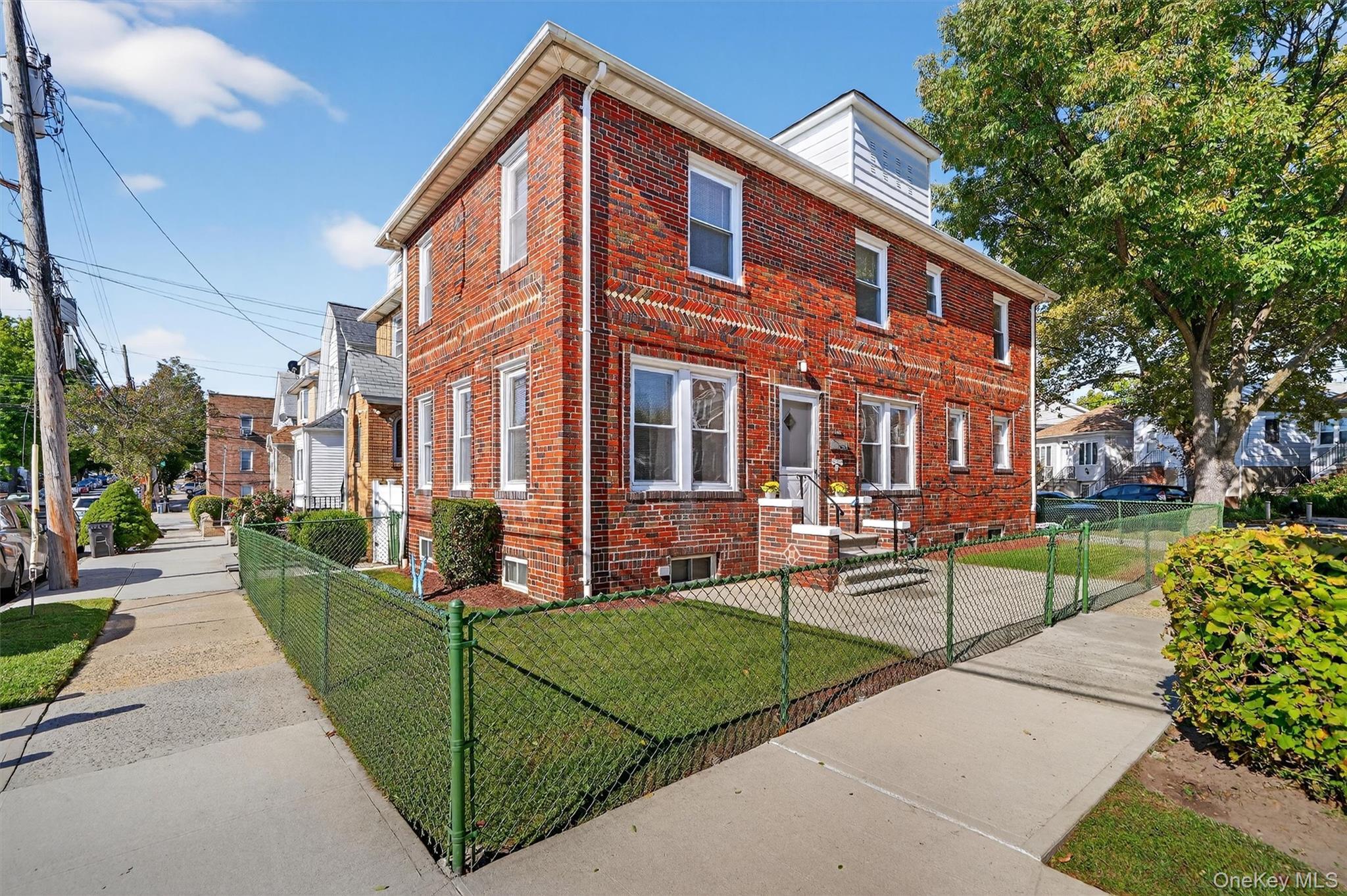 Single Family Cornell  Bronx, NY 10461, MLS-918664-2