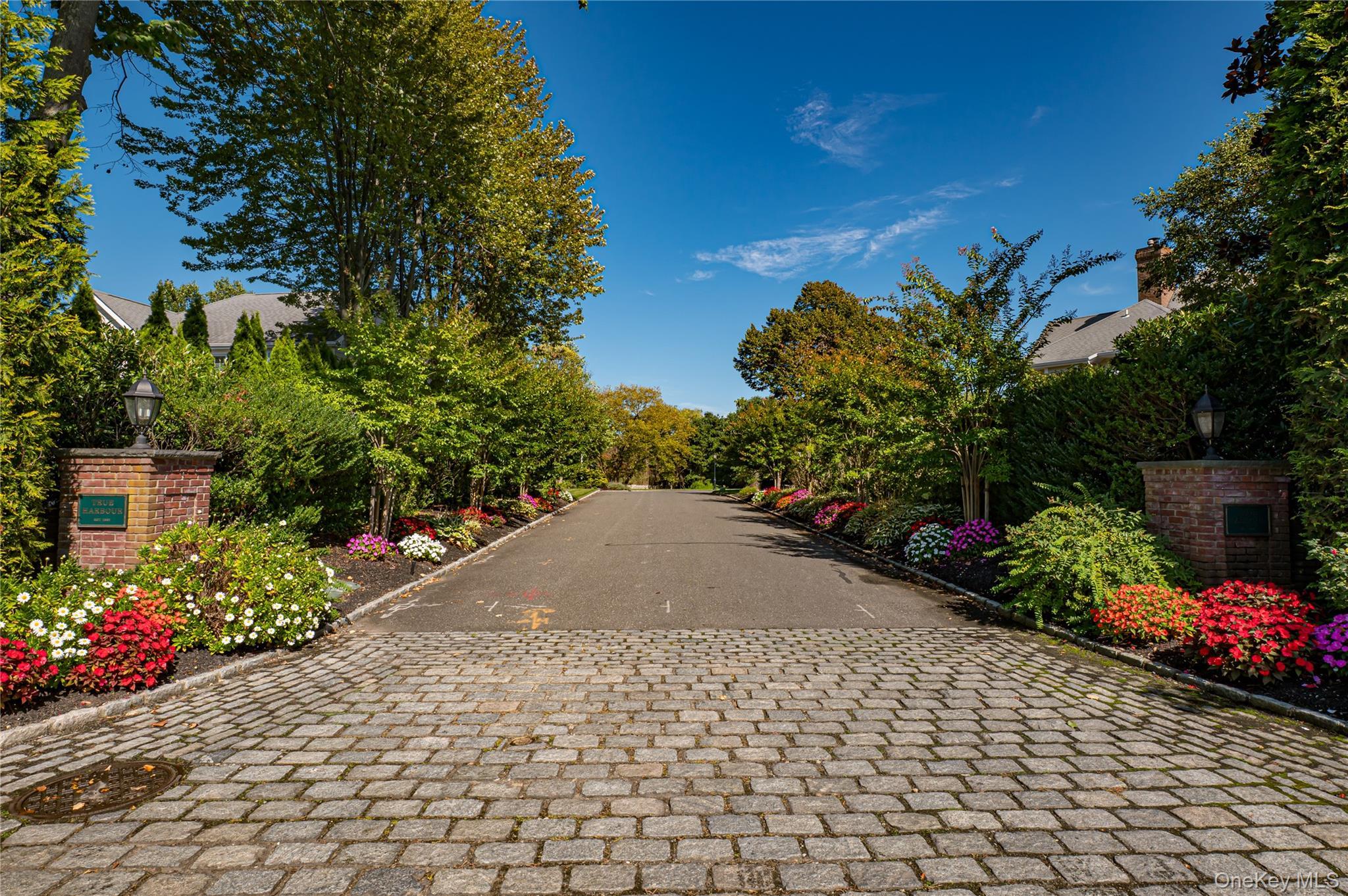 Single Family True Harbour Suffolk County, NY 11795, MLS-918666-2