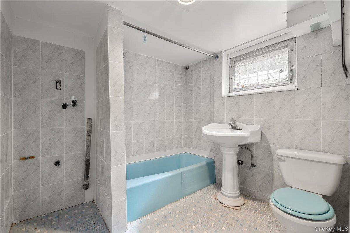 Single Family 84th Queens, NY 11435, MLS-918675-23