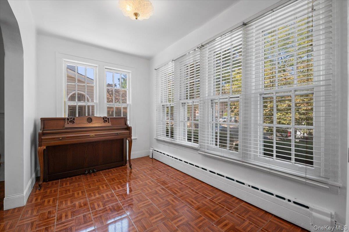 Single Family 84th Queens, NY 11435, MLS-918675-7