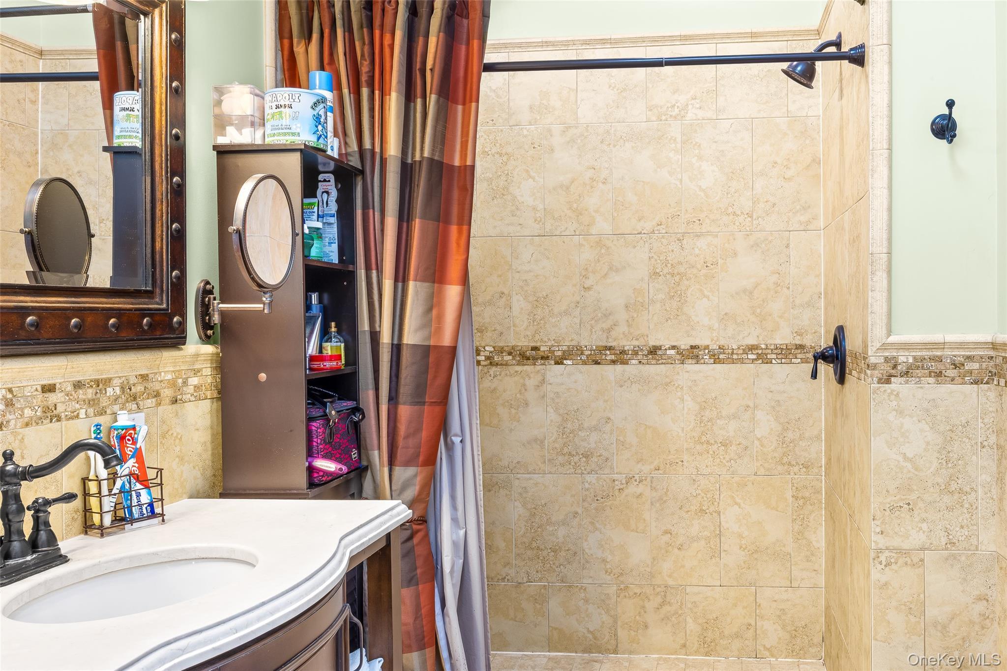 Single Family Swing Nassau County, NY 11756, MLS-918676-18