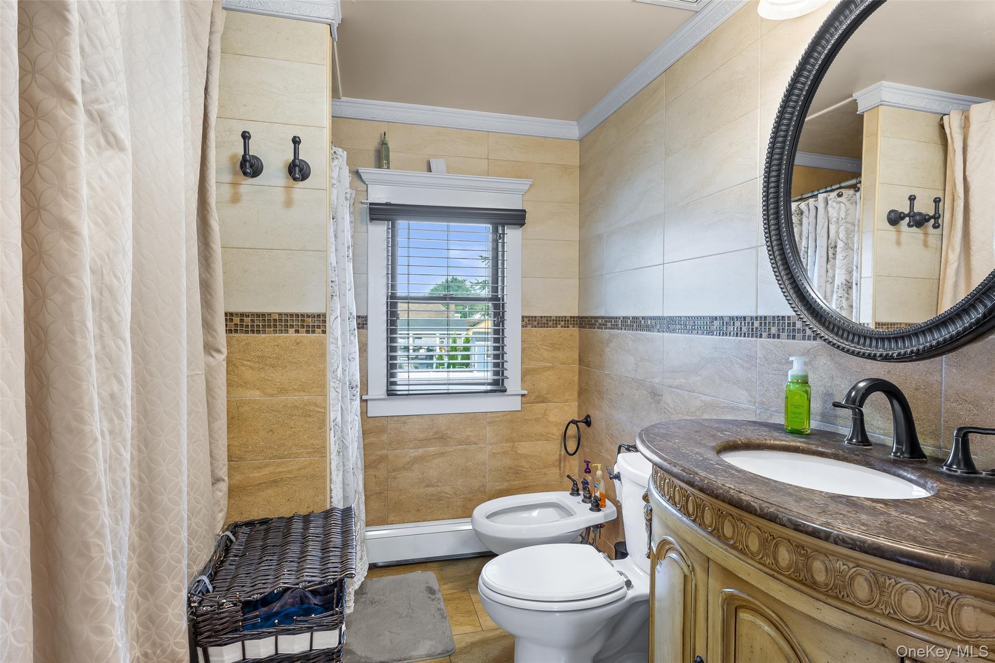 Single Family Swing Nassau County, NY 11756, MLS-918676-24