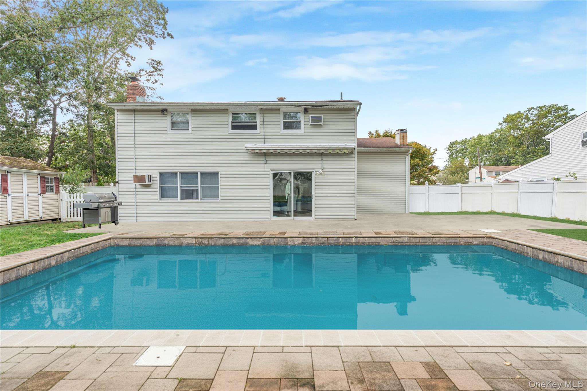 Single Family Riviera  Suffolk County, NY 11784, MLS-918691-21