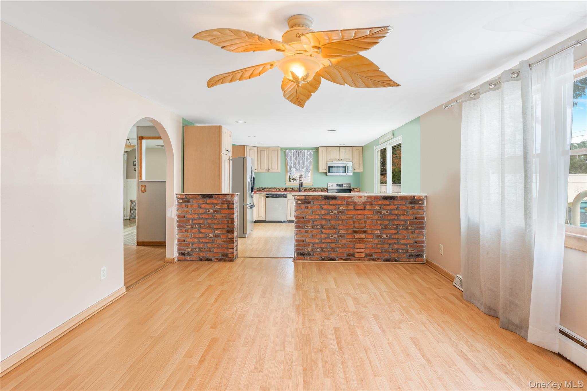 Single Family Riviera Suffolk County, NY 11784, MLS-918691-8