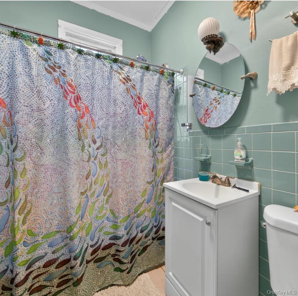 Single Family 228th  Bronx, NY 10466, MLS-918701-2