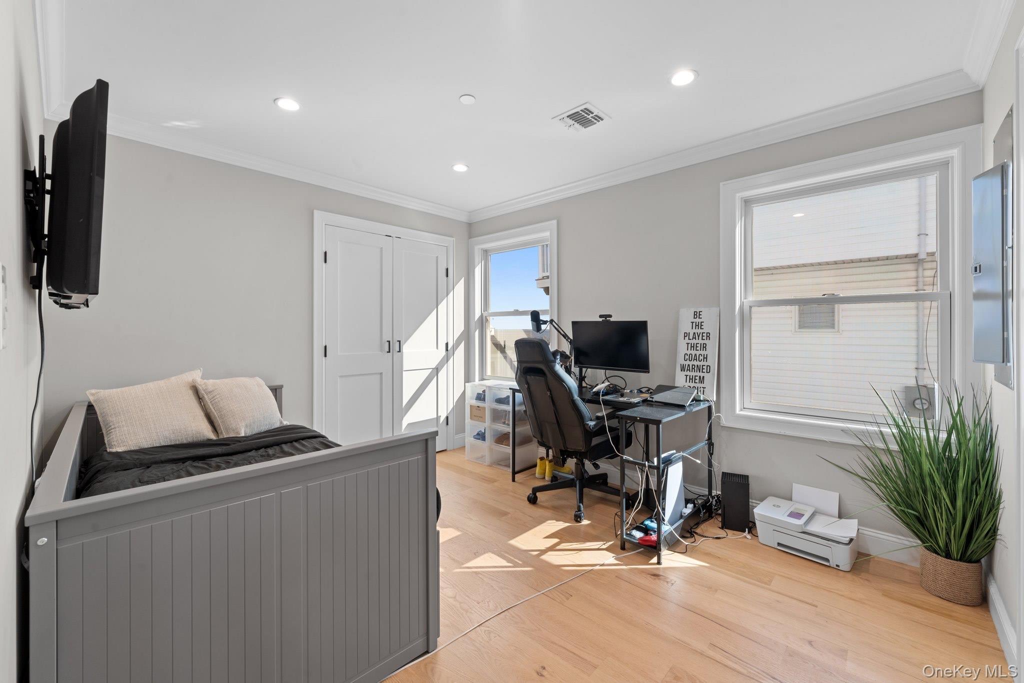 Single Family Arctic  Suffolk County, NY 11757, MLS-918704-12