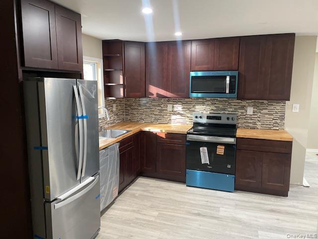 Single Family Ash Suffolk County, NY 11722, MLS-918745-2