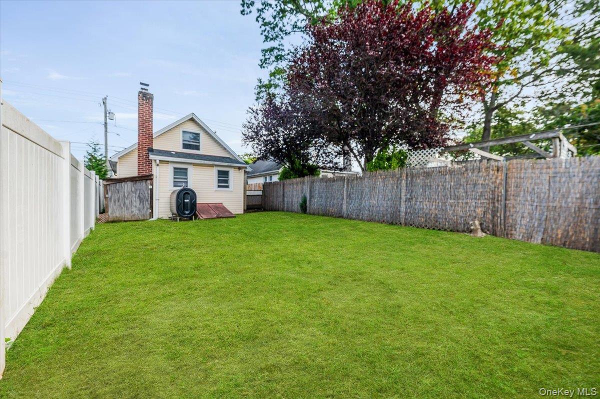 Single Family May Nassau County, NY 11550, MLS-918750-14